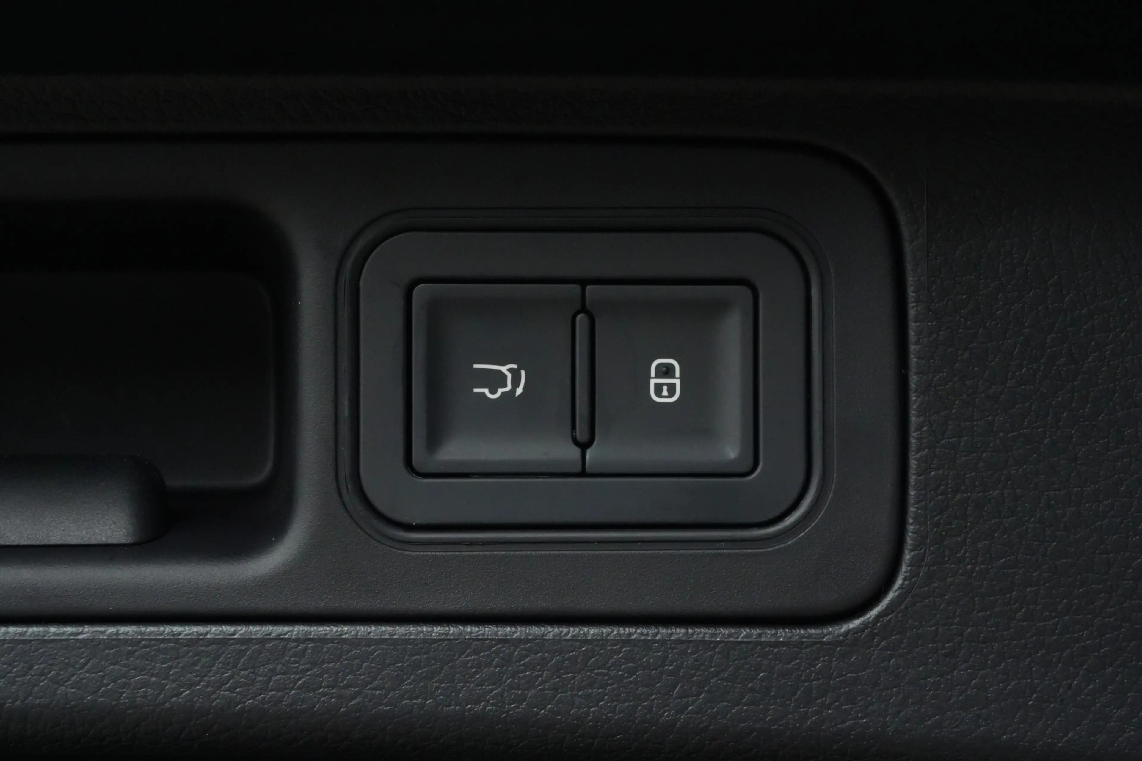 BYD Seal U 1.5 DM-i PHEV FWD Comfort 218pk Panoramadak/Stoelv — photo 23