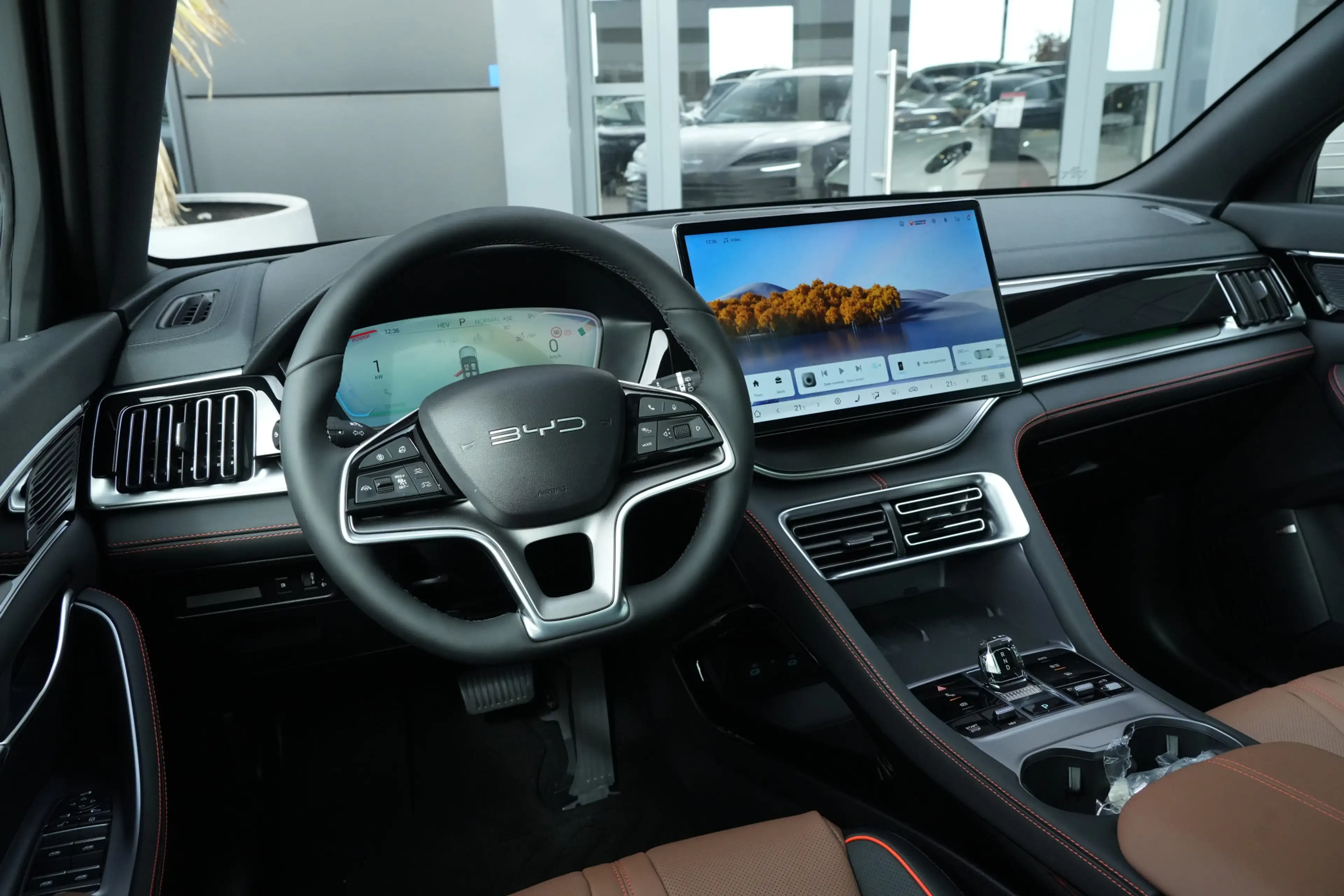 BYD Seal U 1.5 DM-i PHEV FWD Comfort 218pk Panoramadak/Stoelv — photo 12