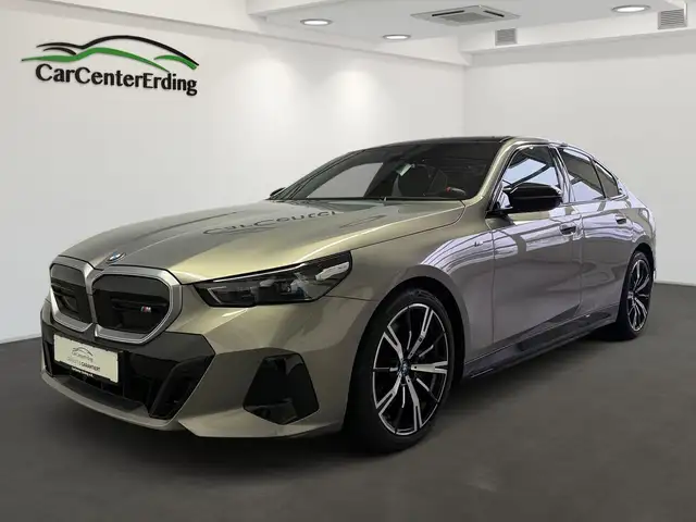 BMW i5 Lim.M60xDrive*a.LED*Navi*ACC*360*Pano*AHK*H&K*