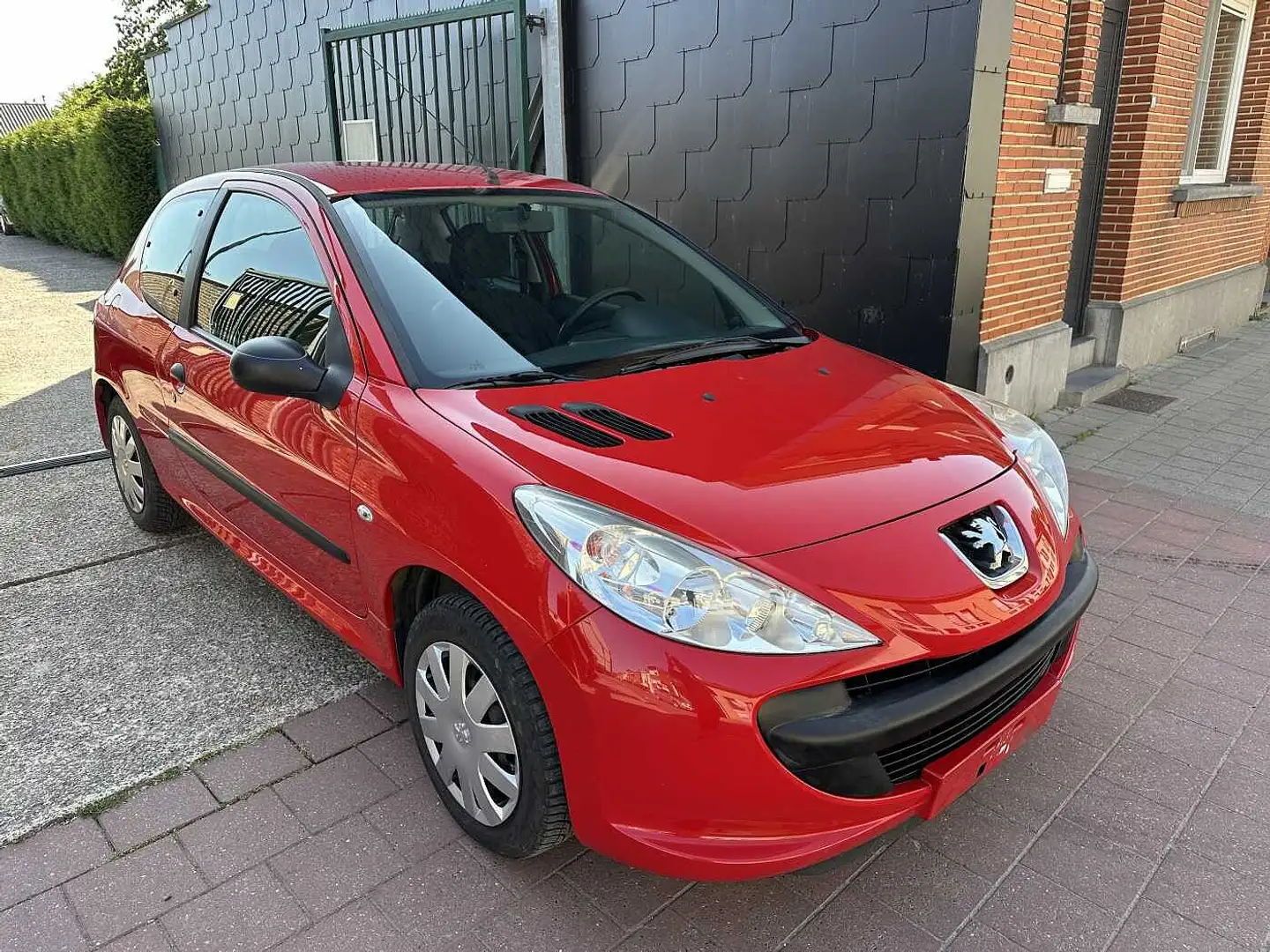 Peugeot 206 + 1.1 I MET 81DKM EDITION Rood - 2