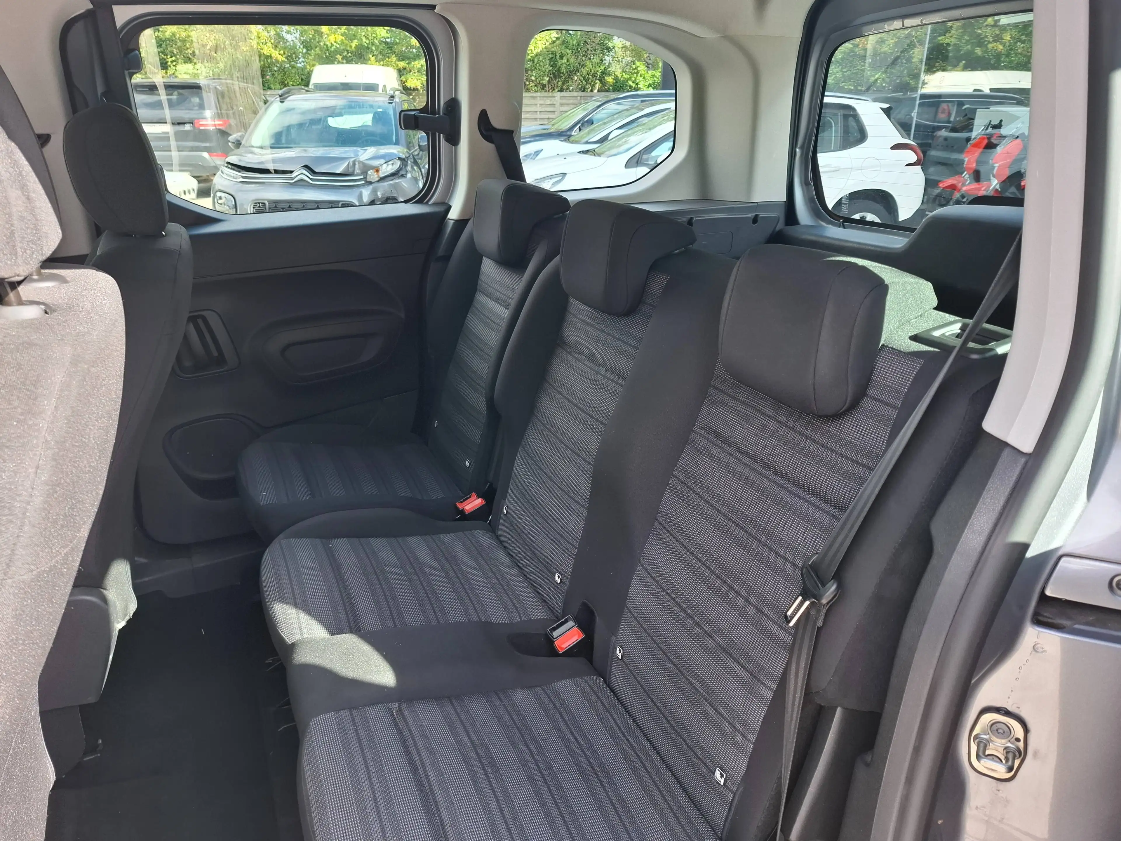 Opel Combo Life Combo Life 1.2 T L1H1 Edition Plus S/S — photo 12