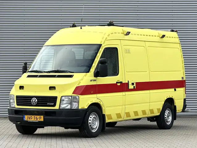 Volkswagen LT 35 2.8 TDI 158 PK lang Ambulance Rettungswagen
