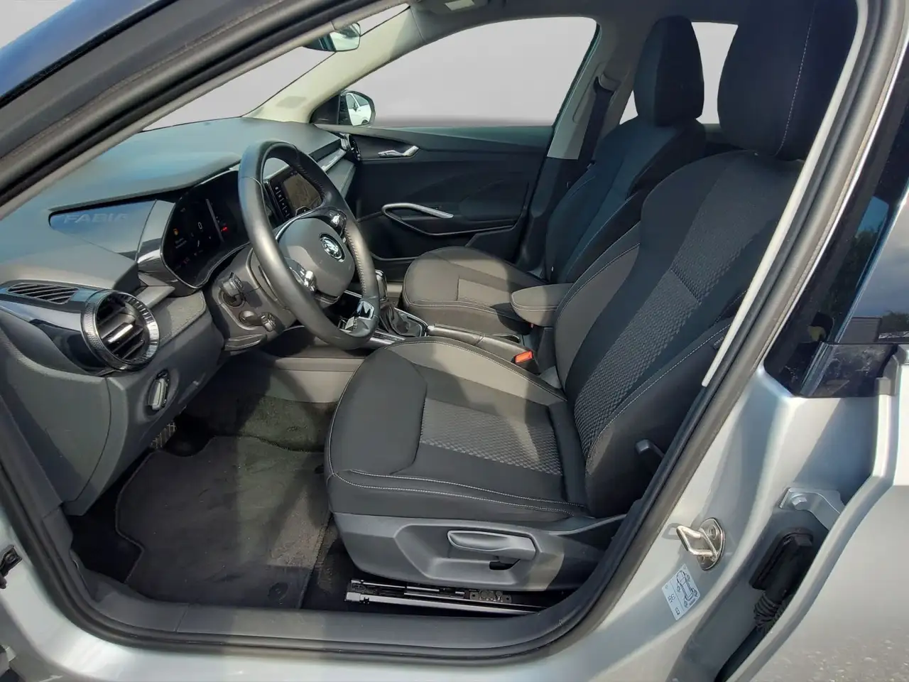 Skoda Fabia 1.0 TSI 110 PS Style DSG, AHK,Colour Conce, миниатюра 20