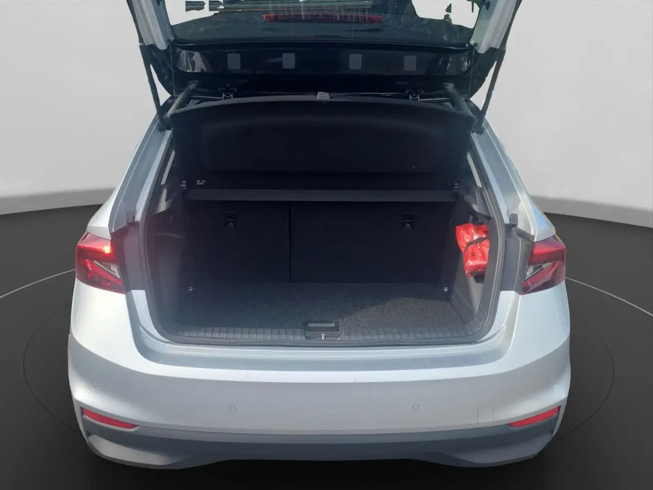 Skoda Fabia 1.0 TSI 110 PS Style DSG, AHK,Colour Conce, миниатюра 9