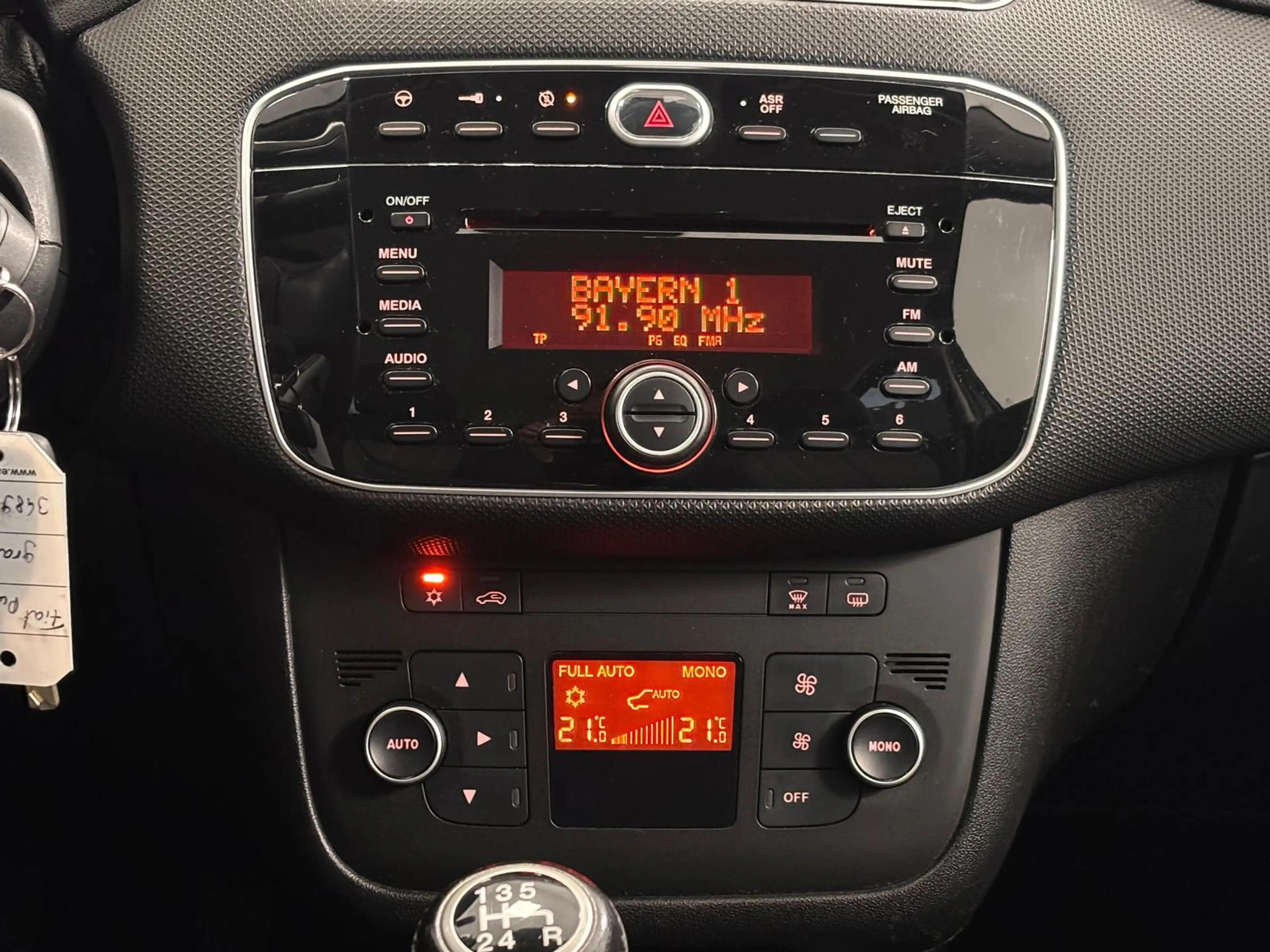 Fiat Punto *Klimaautomatik*BT*Alu* — photo 12