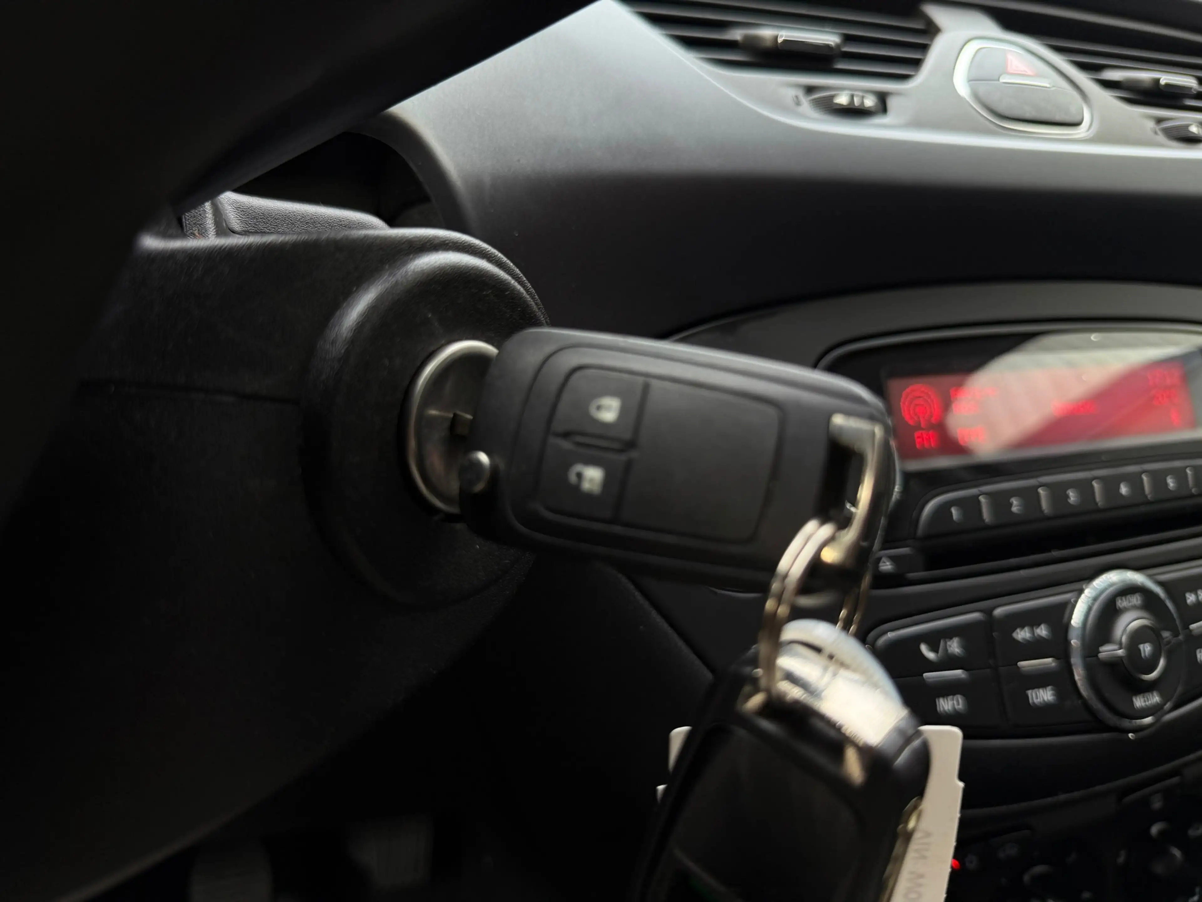 Opel Corsa 1.4 Edition*CRUISE*AIRCO*APK*NAP*ELKT-RAAM — photo 15