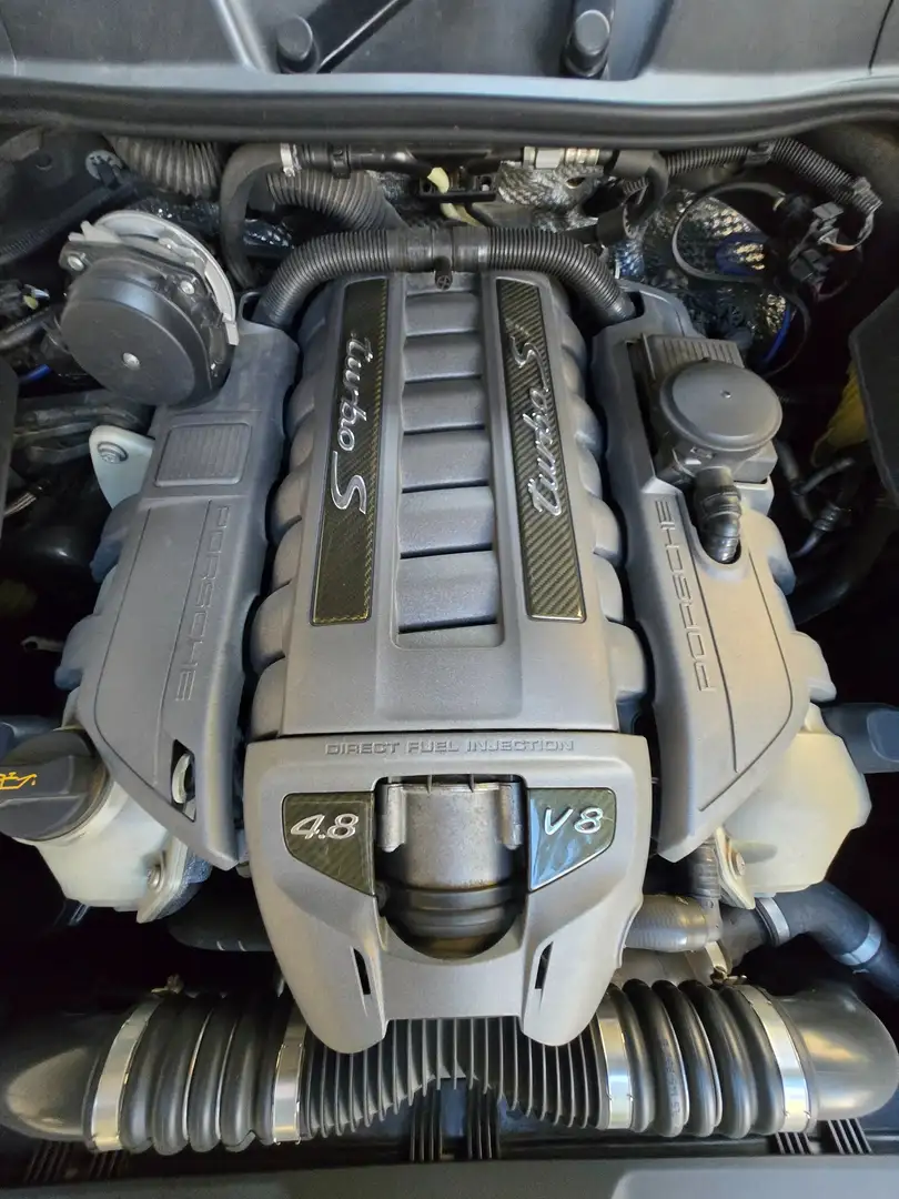 Porsche Cayenne Cayenne Turbo S Aut. Gris - 1