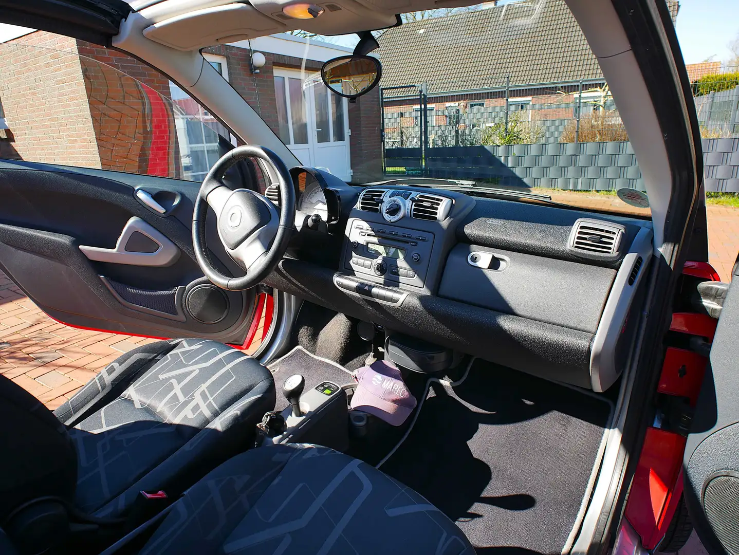 smart forTwo smart fortwo cabrio softouch passion micro hybrid Rot - 2