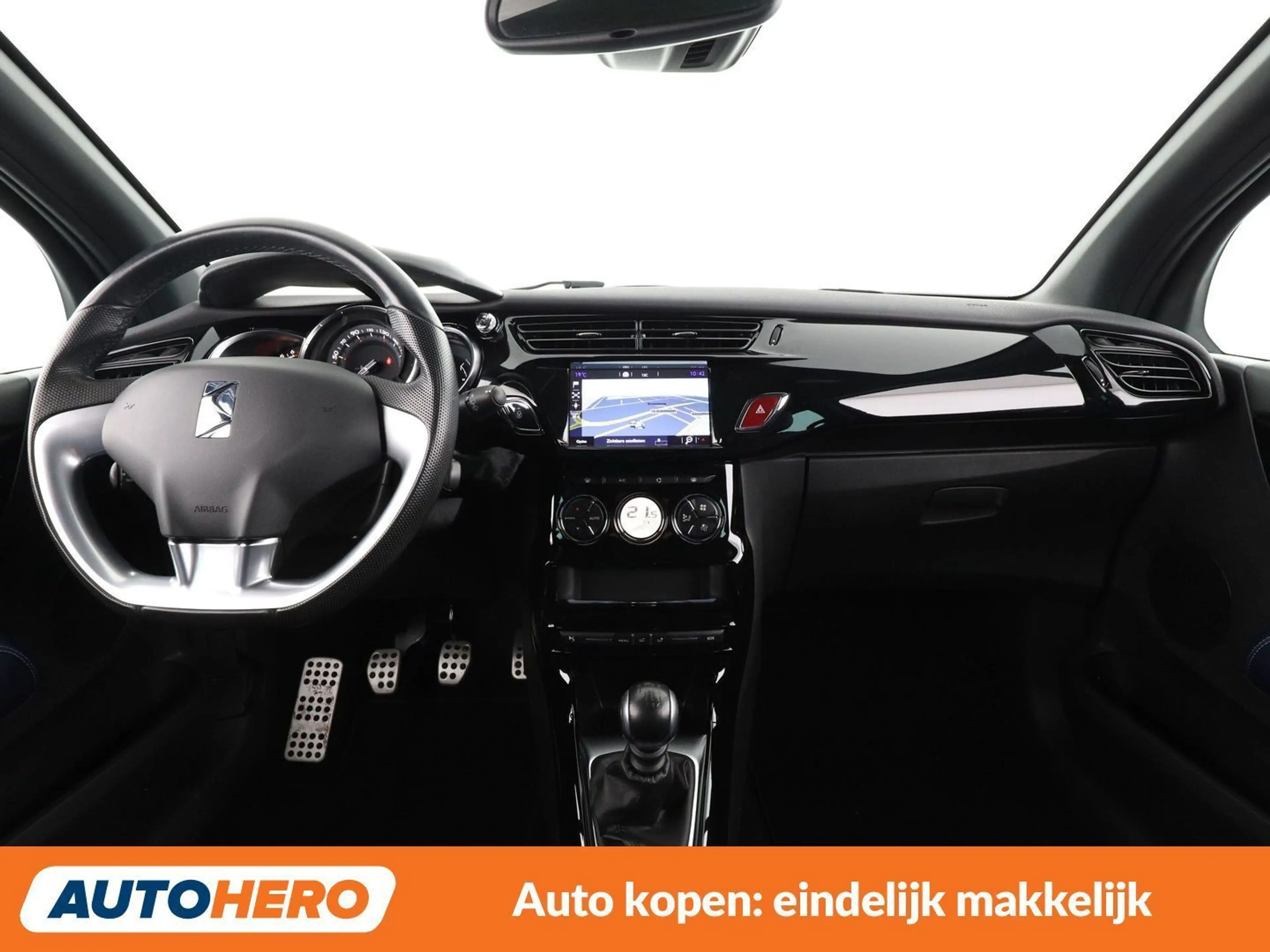 Citroen DS3 1.6 THP SportChic — photo 12
