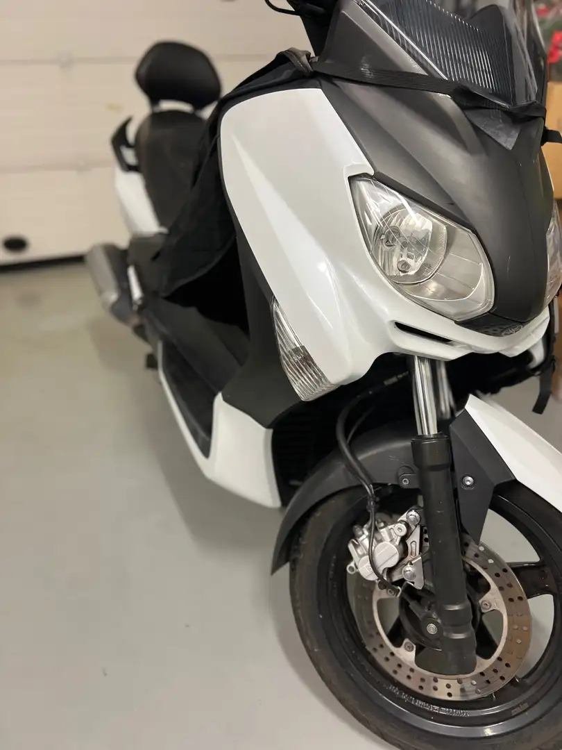 Yamaha X-Max 250 Білий - 1