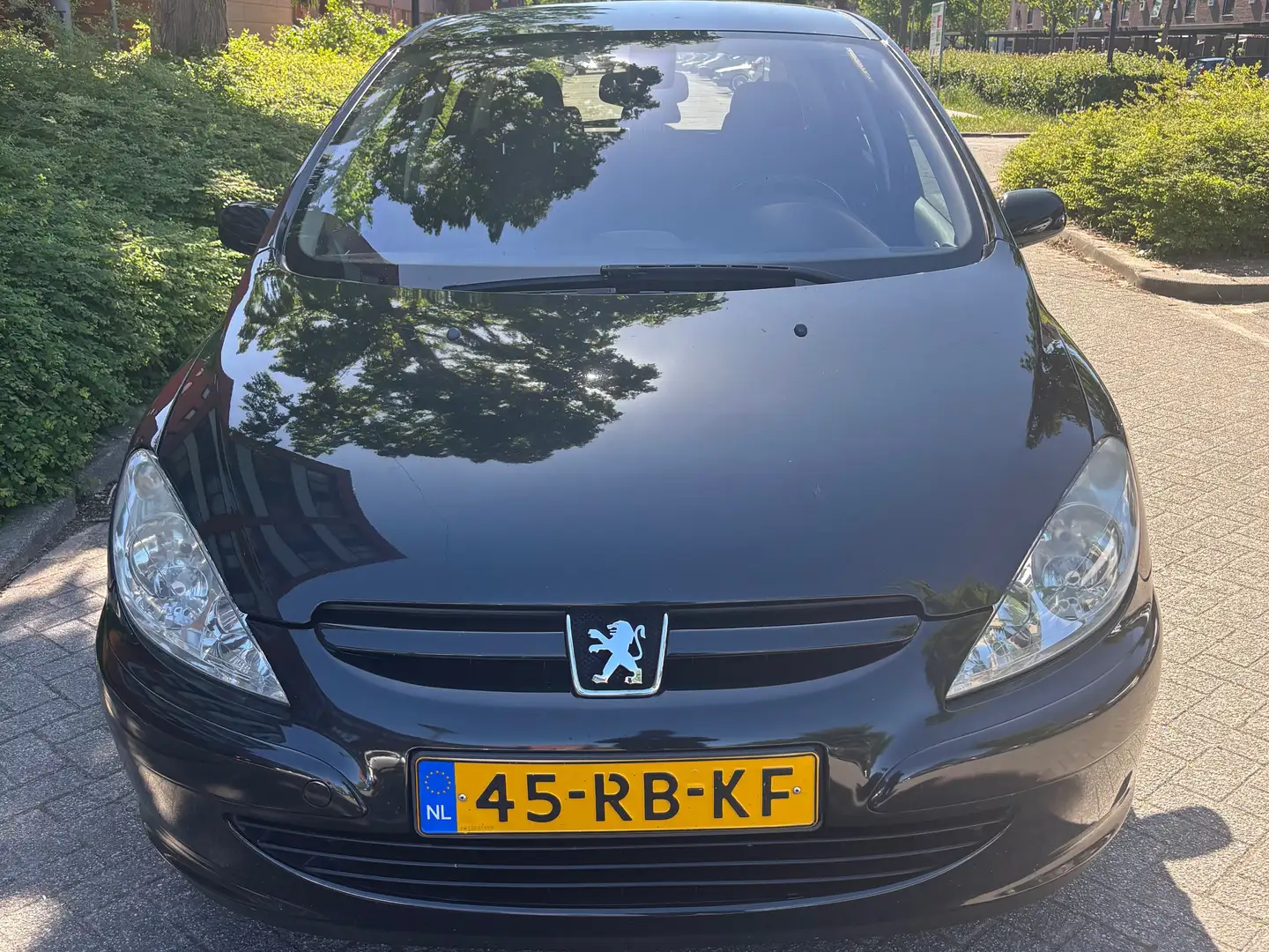 Peugeot 307 307 1.6-16V XS Premium Fekete - 1