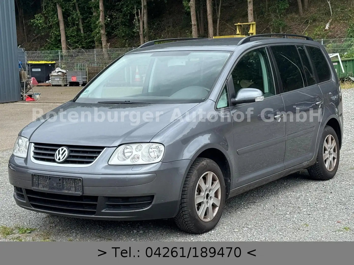 Volkswagen Touran 1.6 FSI*KLIMAAUTOMATIK*PDC*AHK* Grau - 1