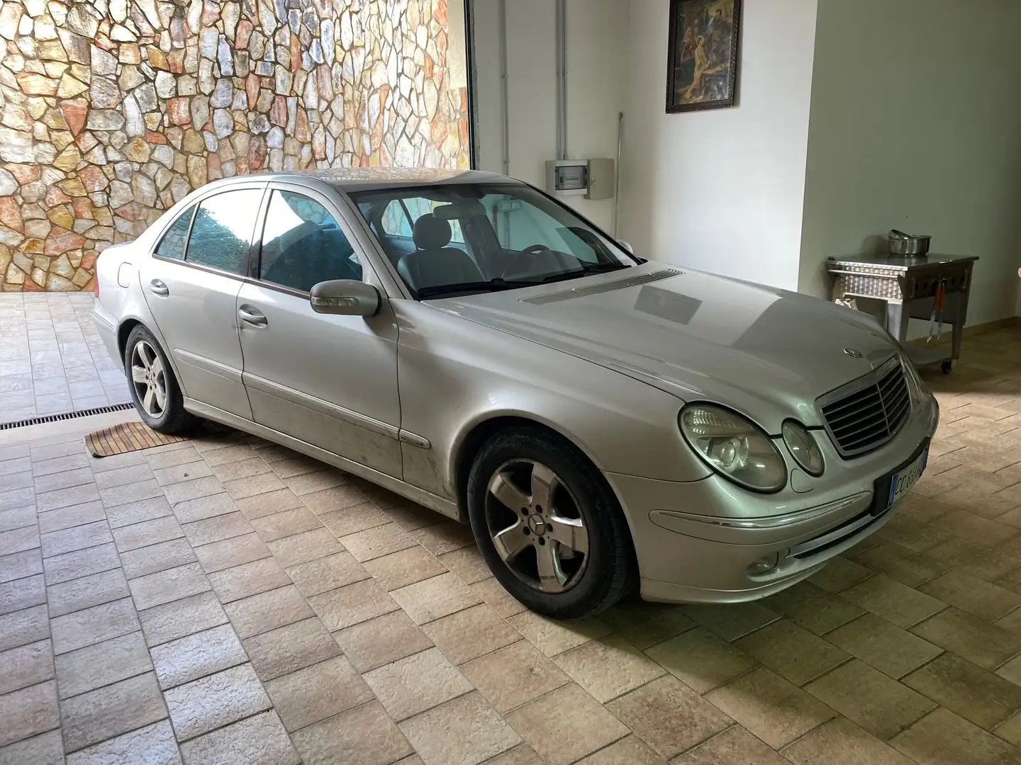 usato Mercedes-Benz E 220 Berlina a Alcamo - Trapani - Tp per € 2.600,-