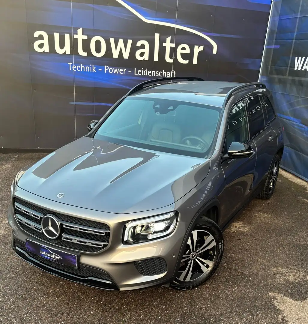 Mercedes-Benz GLB 250 Progressive 4Matic Gris - 2