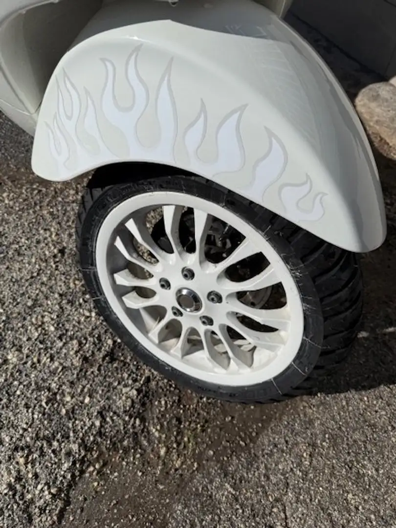 Piaggio Primavera JUSTIN BIBIER Bianco - 2