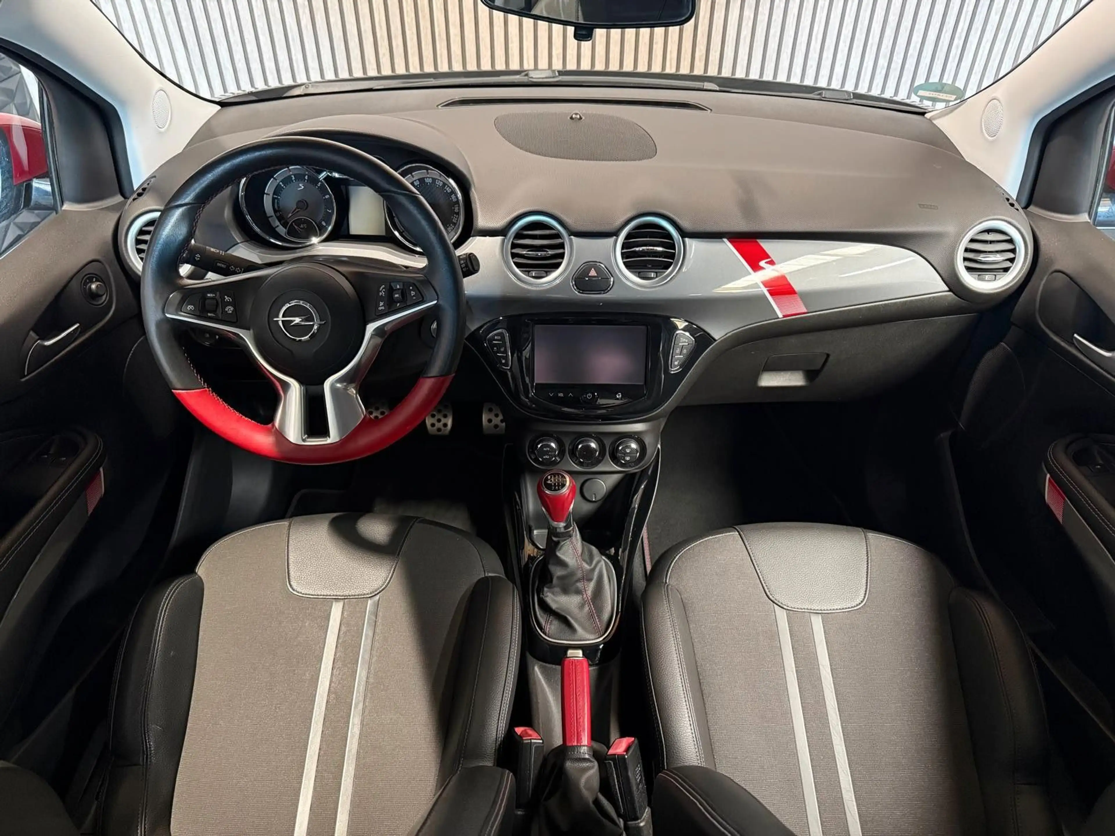 Opel Adam S 150PS Sitz&Lenkradhzg — photo 6