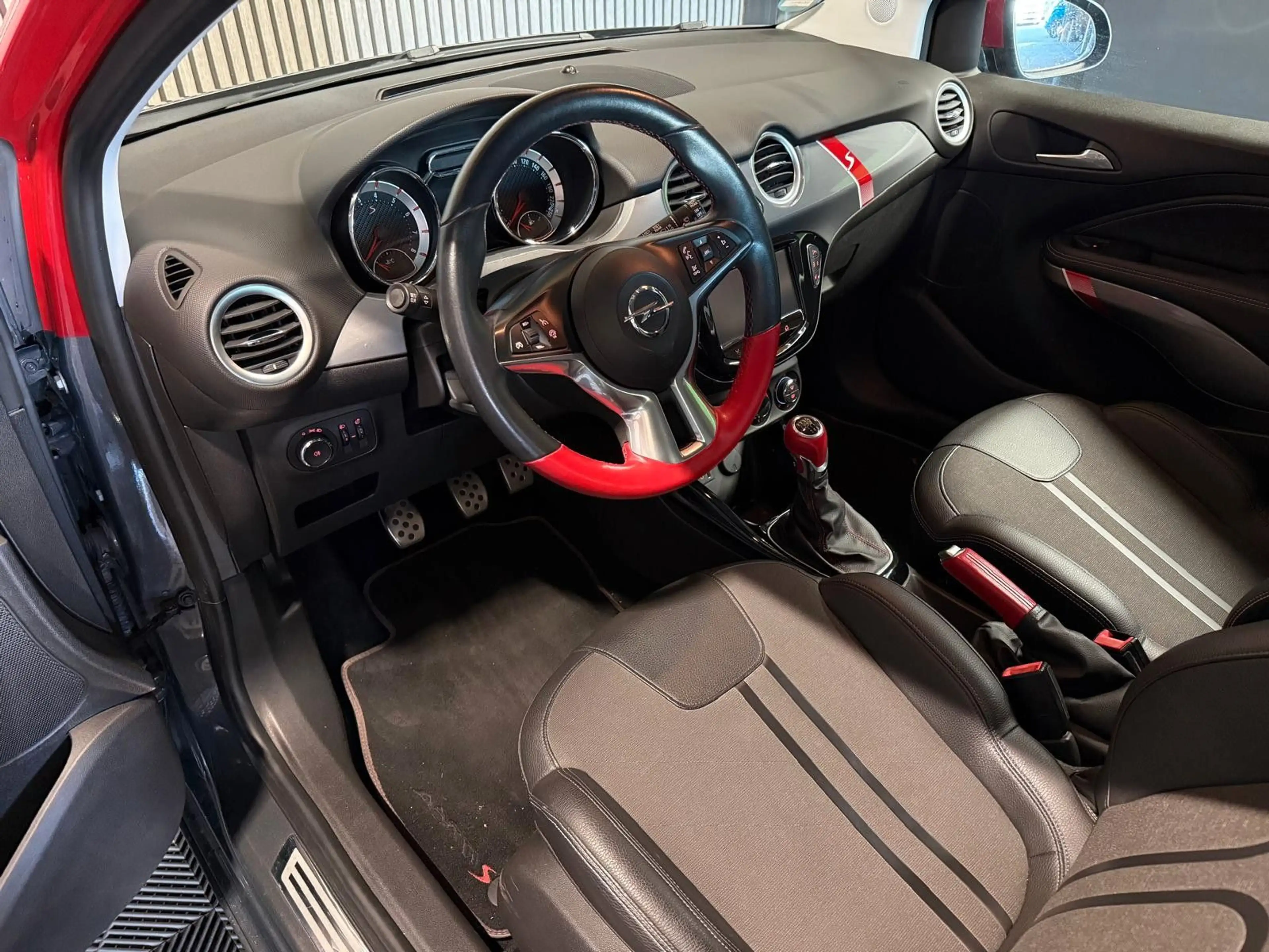 Opel Adam S 150PS Sitz&Lenkradhzg — photo 5