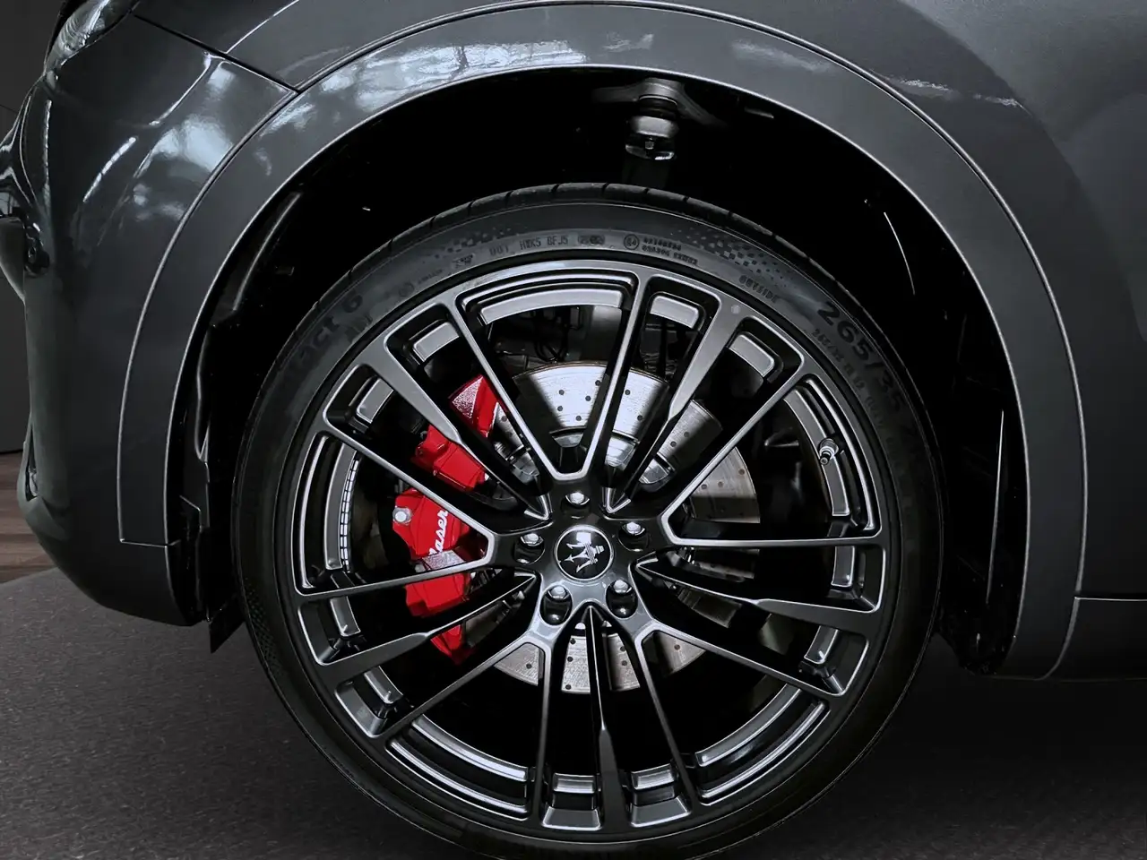 Maserati Levante 2025 — фото 11