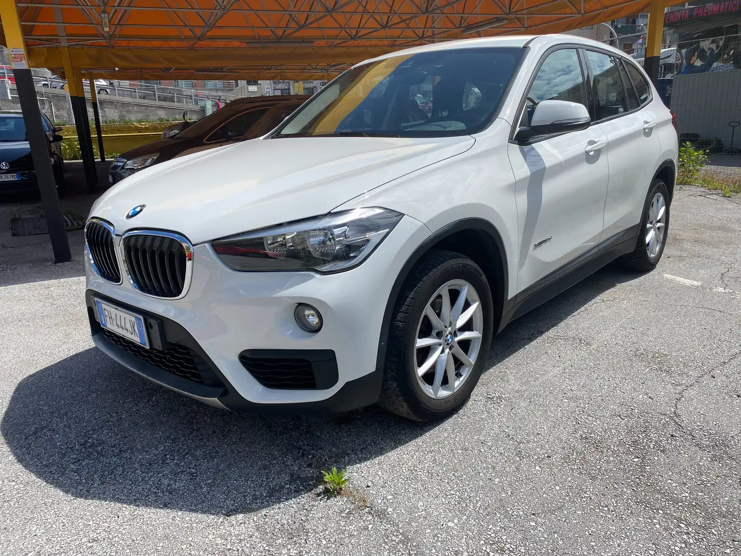 BMW X1 X1 xdrive18d Advantage Blanc - 1