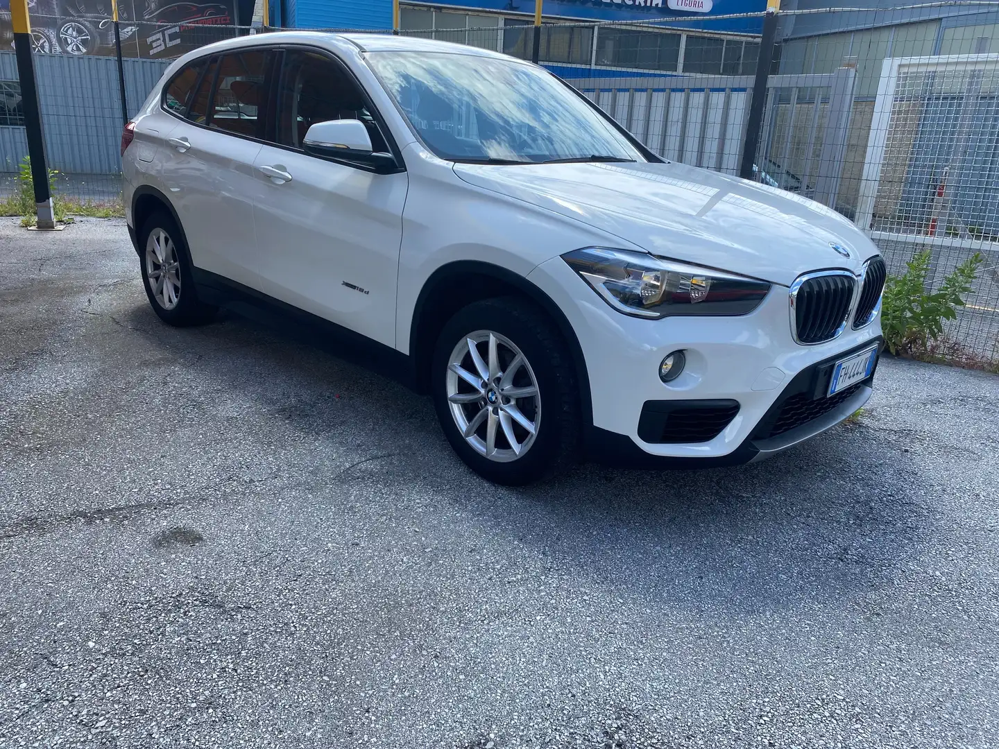 BMW X1 X1 xdrive18d Advantage Blanc - 2