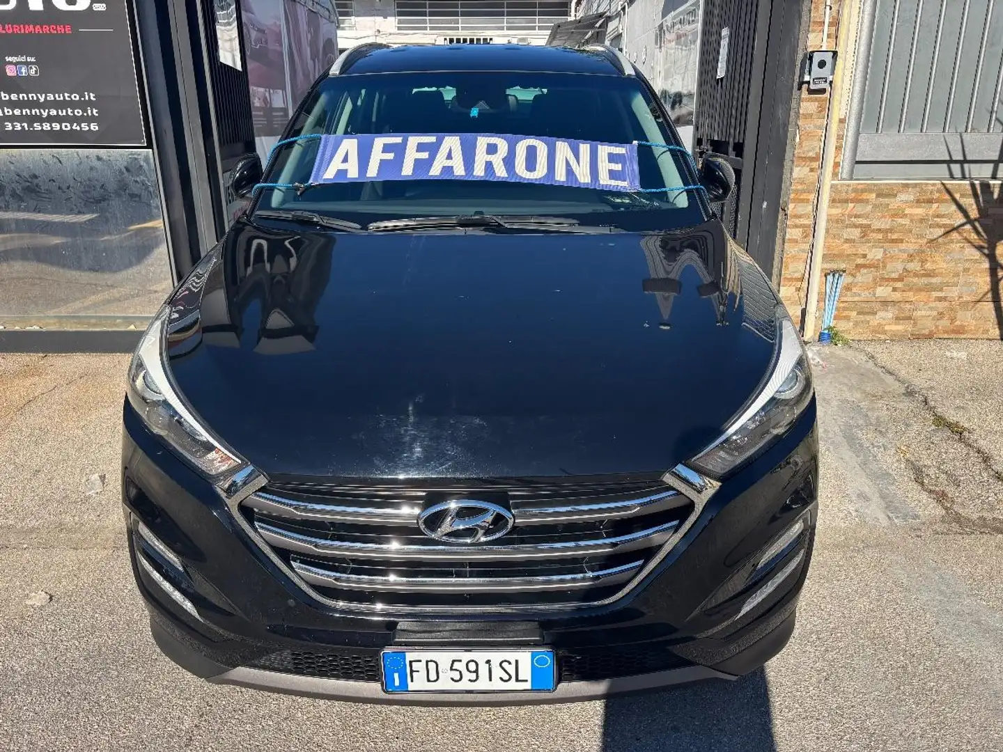 Hyundai TUCSON 1.7 CRDi DCT XPossible Grau - 2
