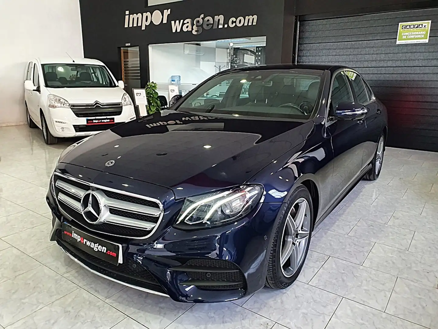Mercedes-Benz E 220 220d 9G-Tronic 194 (4.75) Azul - 1
