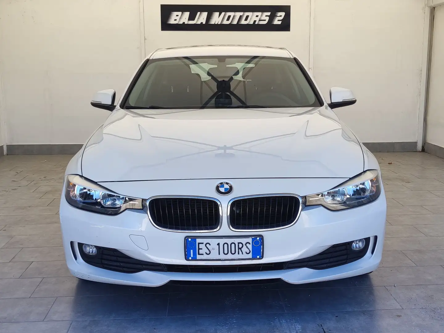BMW 318 318d Touring Modern Wit - 1