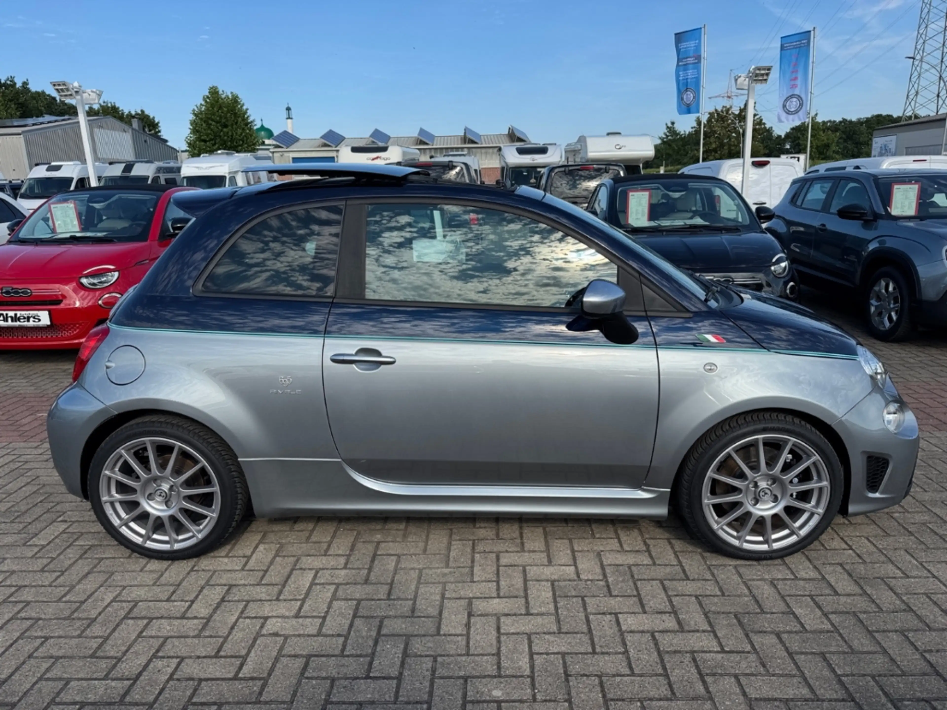Abarth 695 Rivale+XENON+SKYDOME+NAVI+CARBON+AKRAPOVIC+ — photo 11