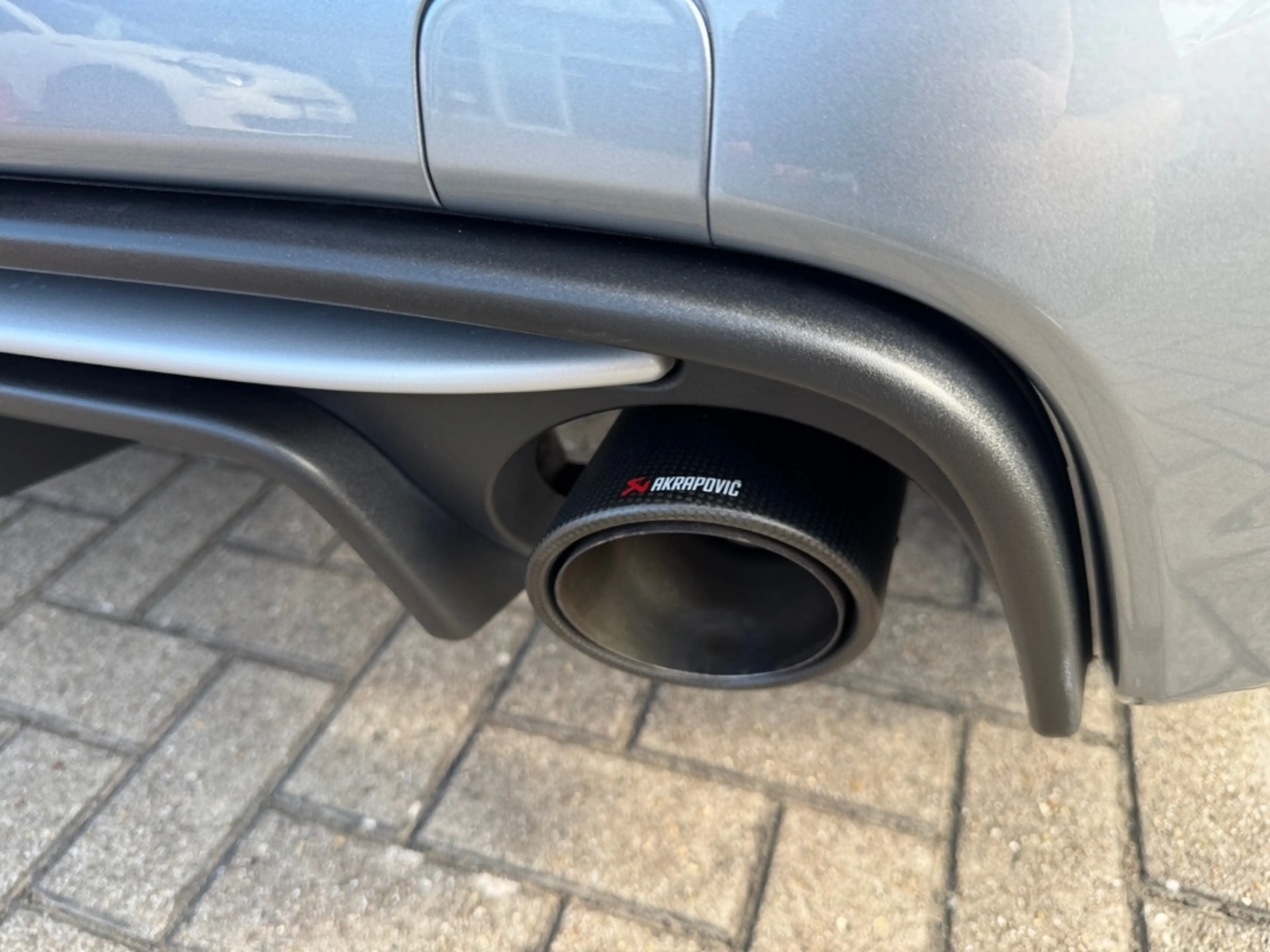 Abarth 695 Rivale+XENON+SKYDOME+NAVI+CARBON+AKRAPOVIC+ — photo 9