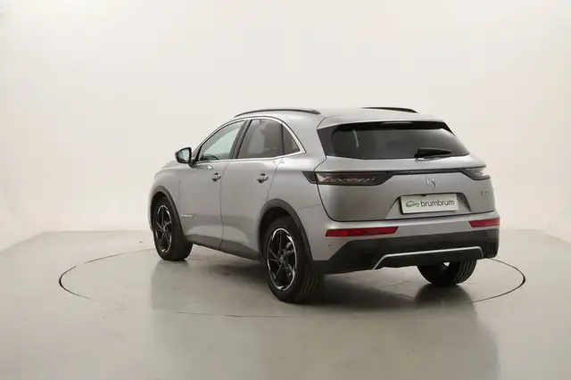 DS Automobiles DS 7 Crossback view 3