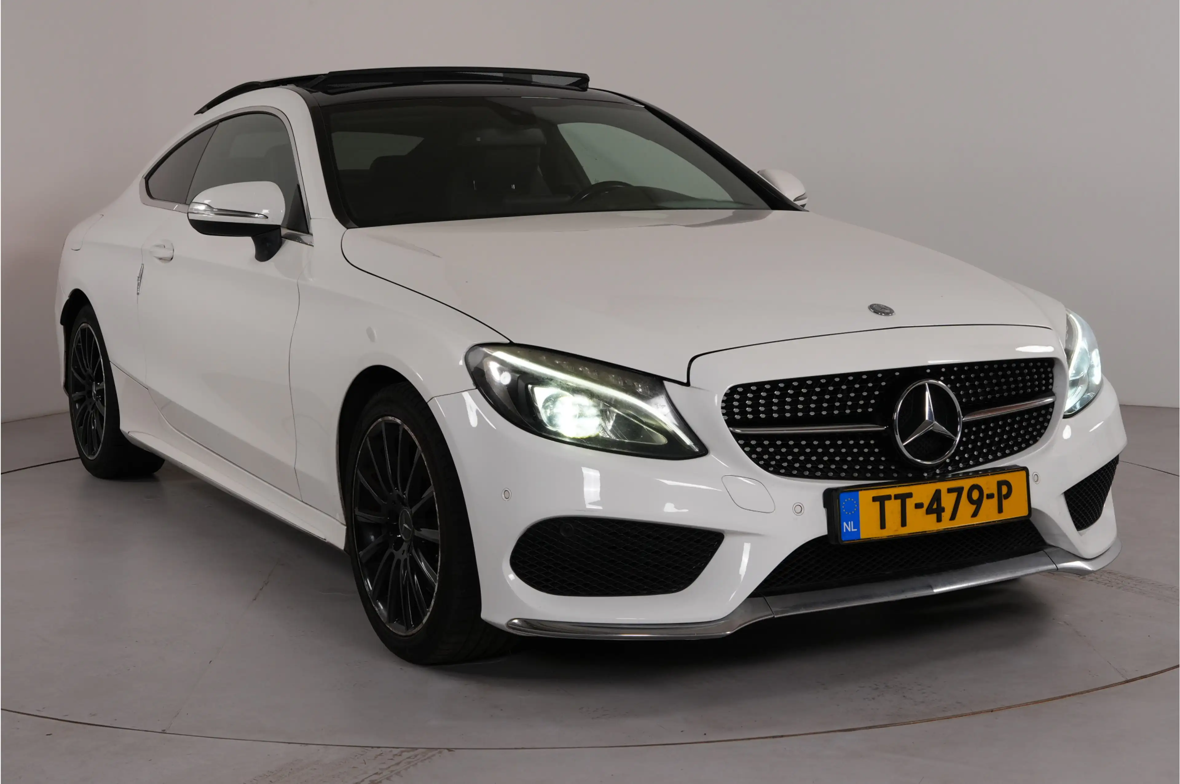 Mercedes-Benz C 250 Coupé Prestige | AMG | Pano | Burmester | — photo 4