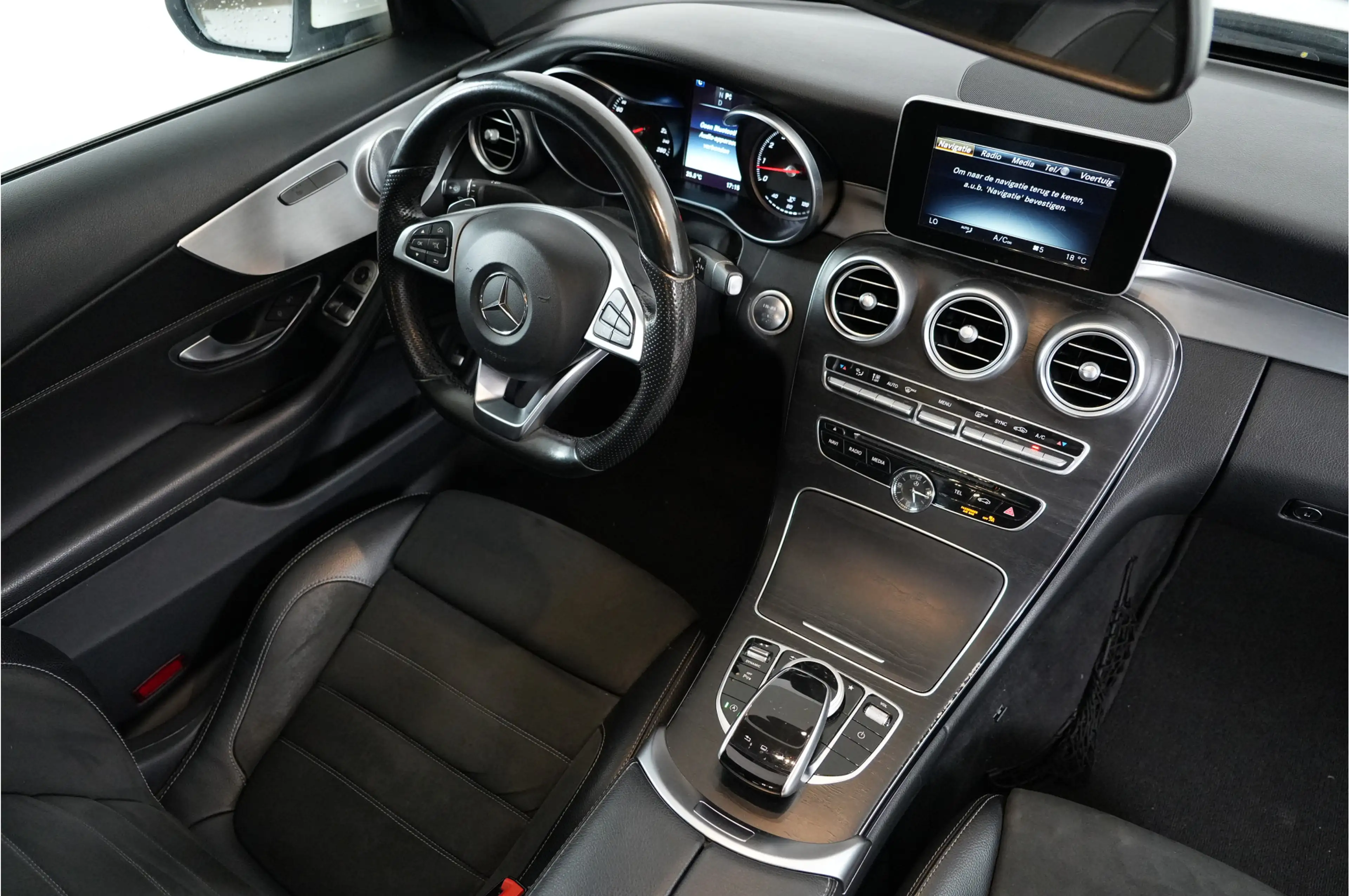 Mercedes-Benz C 250 Coupé Prestige | AMG | Pano | Burmester | — photo 2