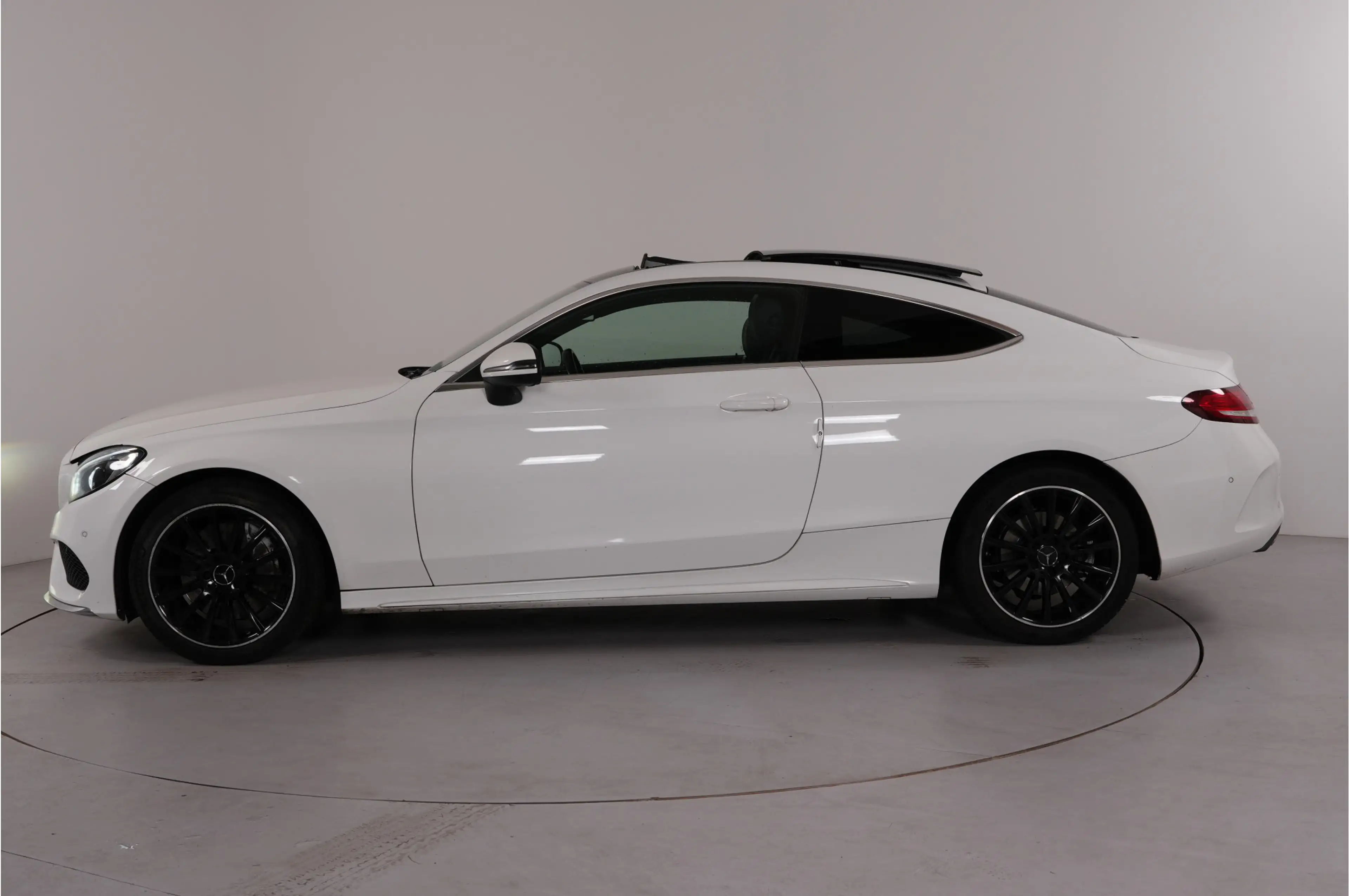 Mercedes-Benz C 250 Coupé Prestige | AMG | Pano | Burmester | — photo 33