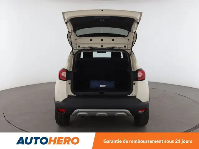 Renault Captur view 16