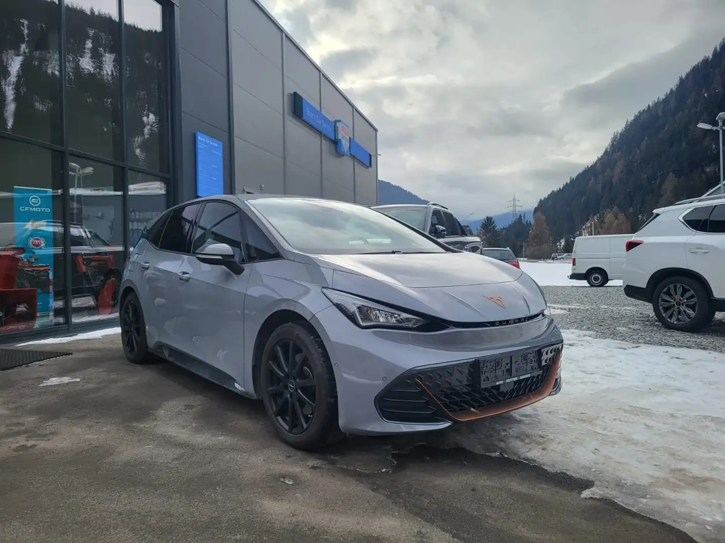 CUPRA Born 150 kW Grau - 1