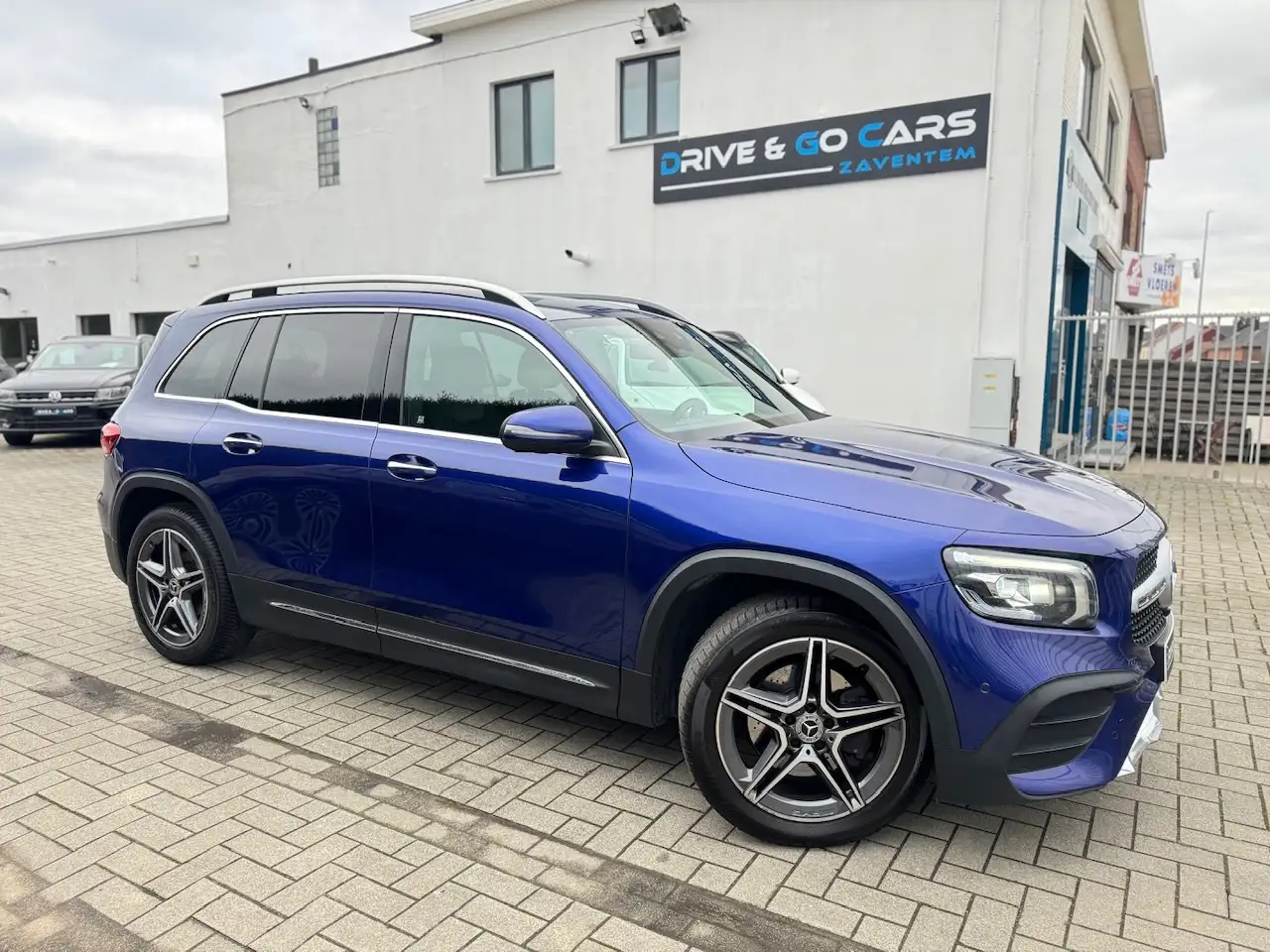 Mercedes-Benz GLB 180