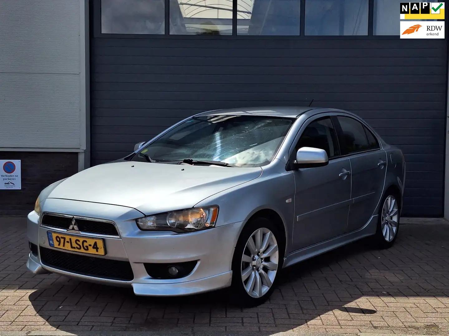 Mitsubishi Lancer Sports Sedan | 1.8 Intense | Airco | Gris - 1