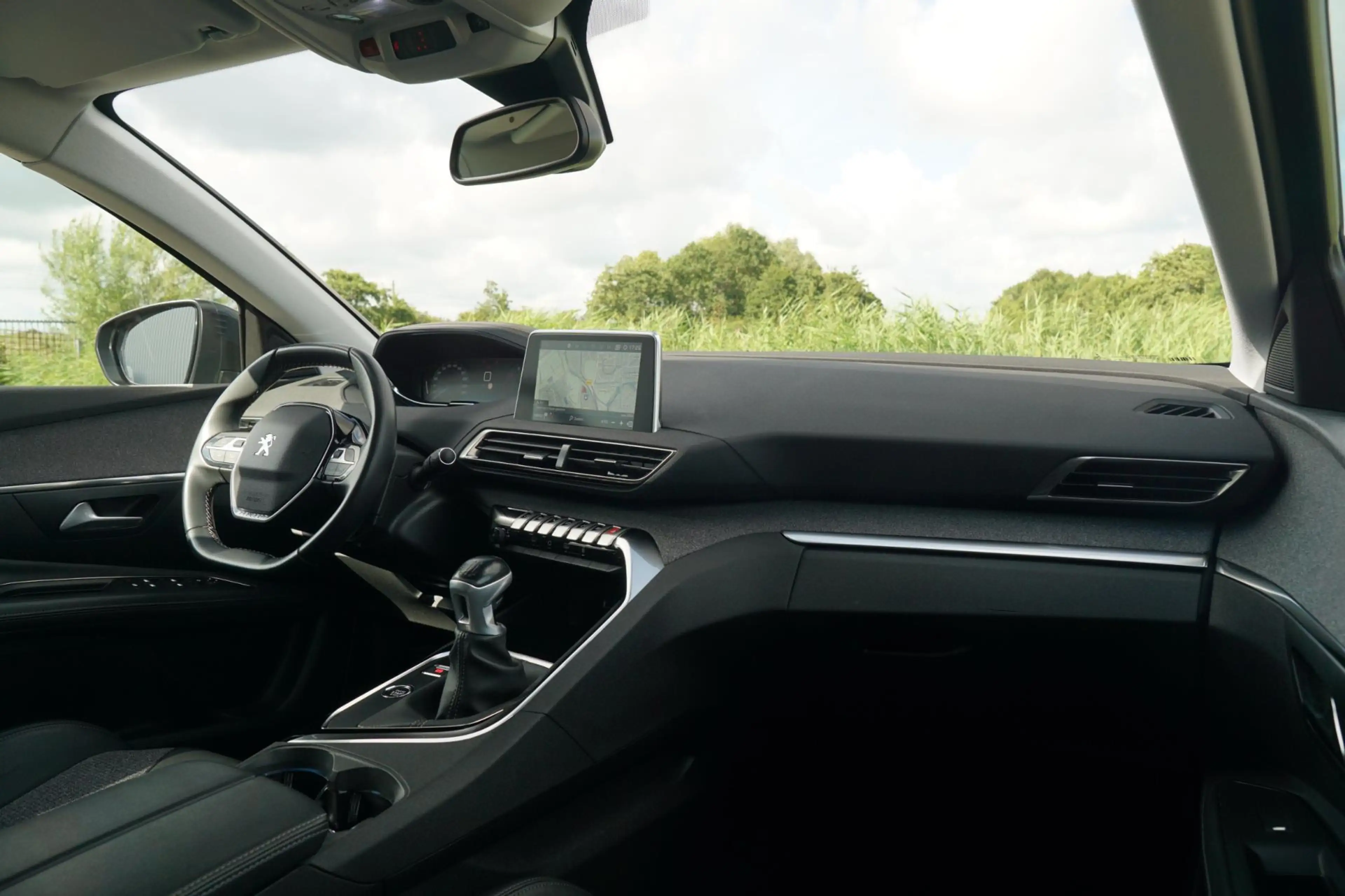 Peugeot 3008 1.2 PureTech Blue Lease Premium - Gris Hurricane - — photo 9