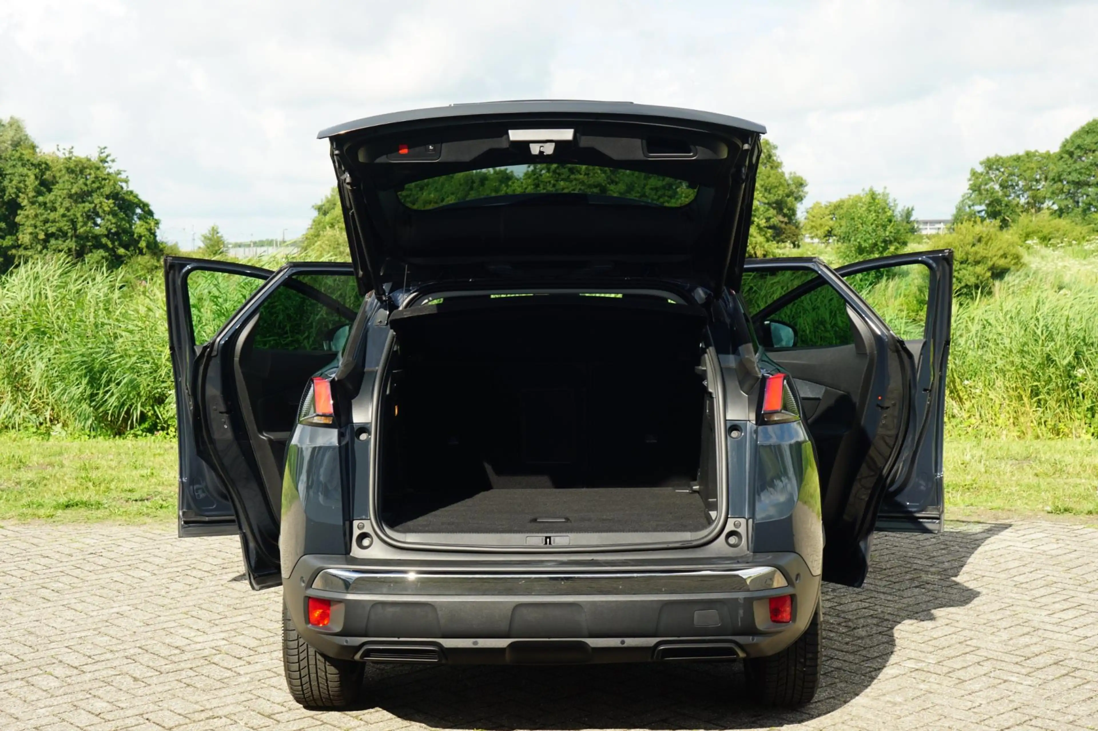 Peugeot 3008 1.2 PureTech Blue Lease Premium - Gris Hurricane - — photo 7