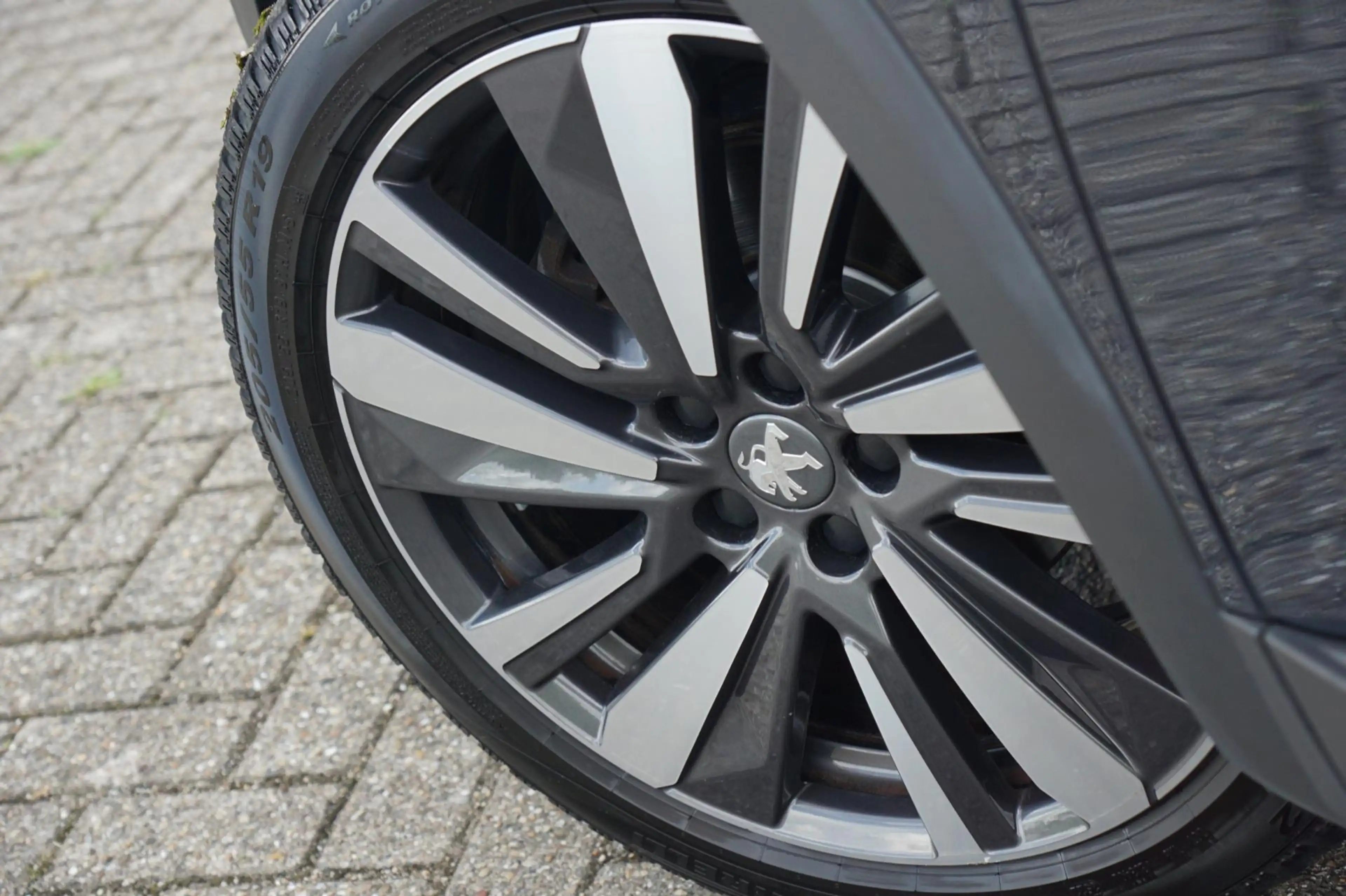 Peugeot 3008 1.2 PureTech Blue Lease Premium - Gris Hurricane - — photo 5