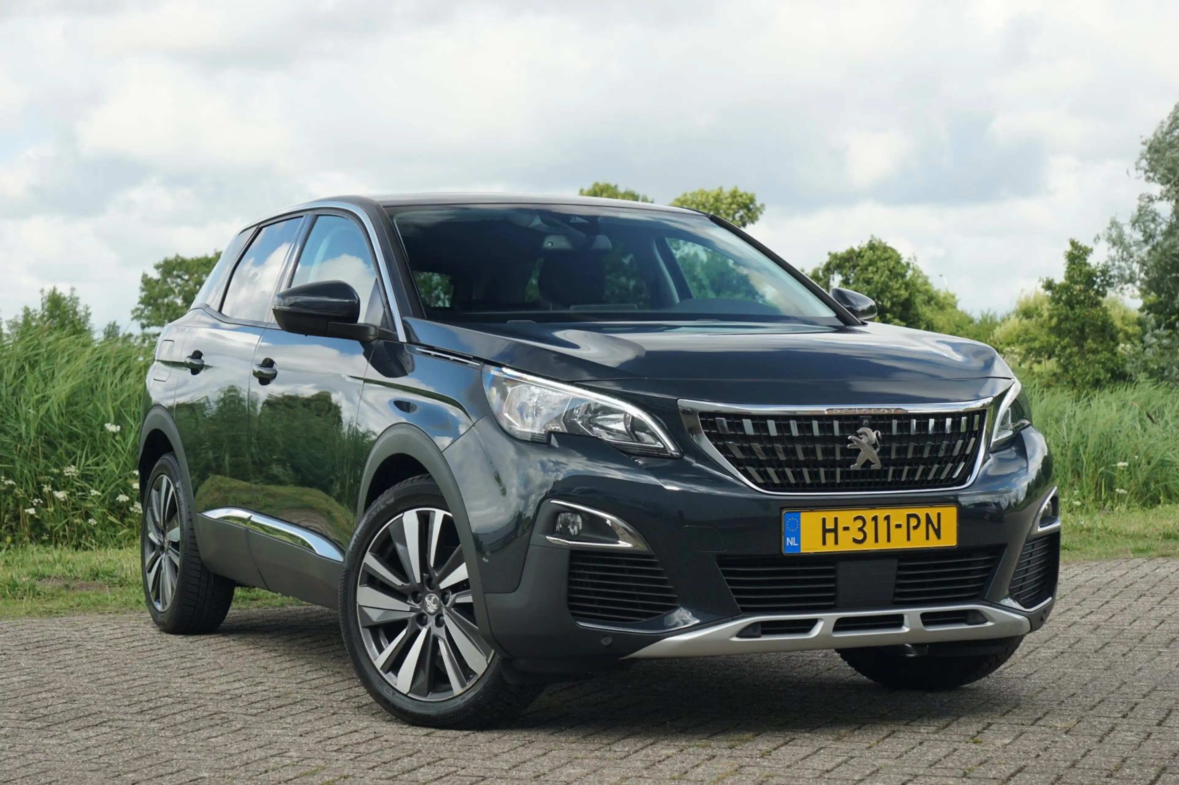 Peugeot 3008 1.2 PureTech Blue Lease Premium - Gris Hurricane - — photo 4