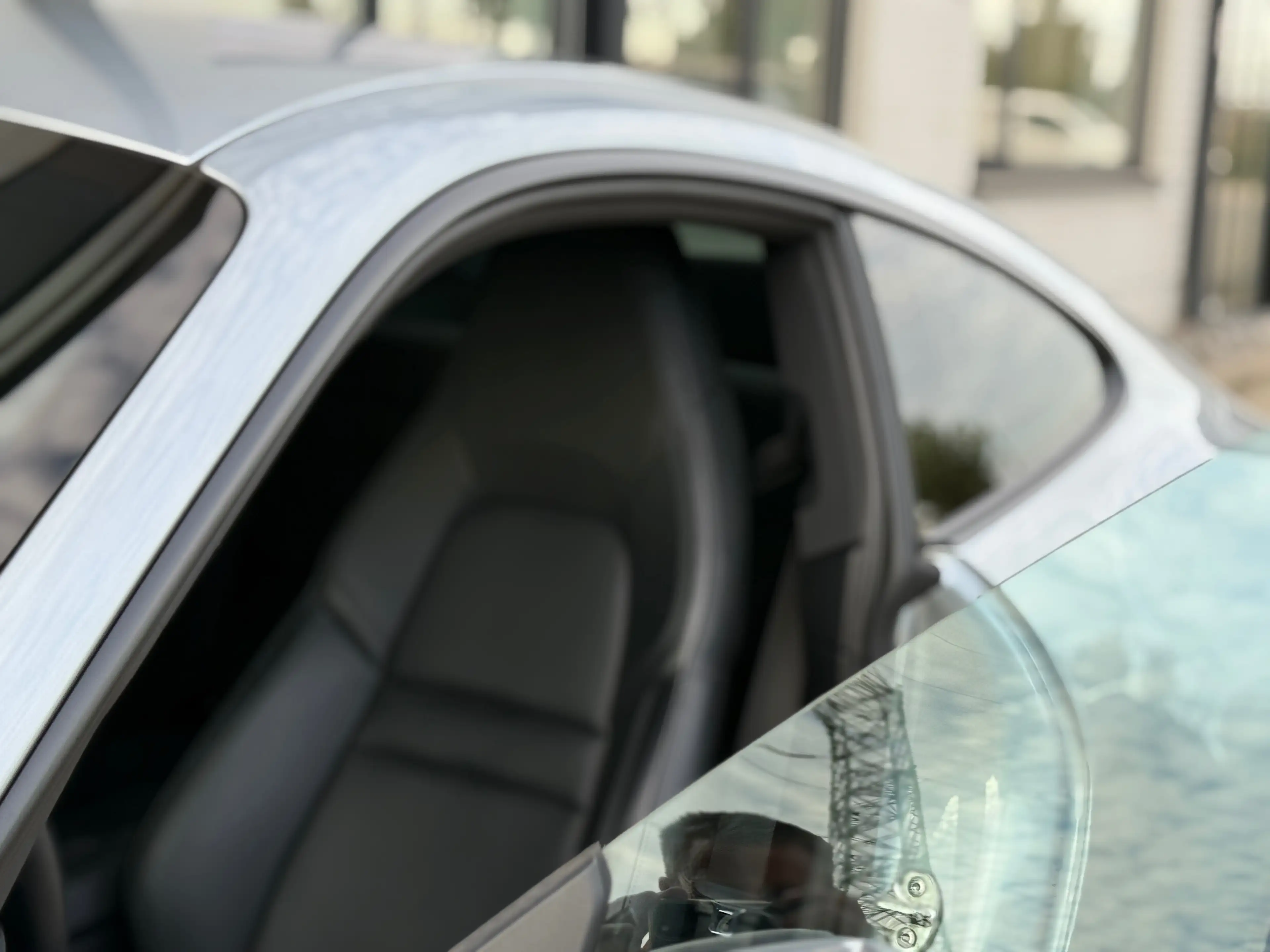 Porsche 911 Carrera 4 — photo 15