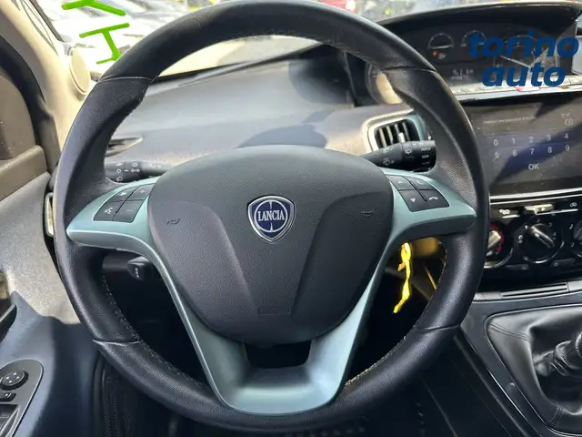 Lancia Ypsilon view 15