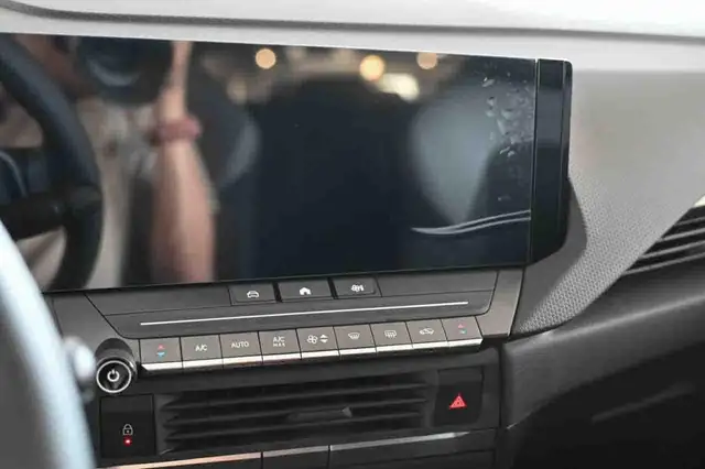 Opel Astra view 13