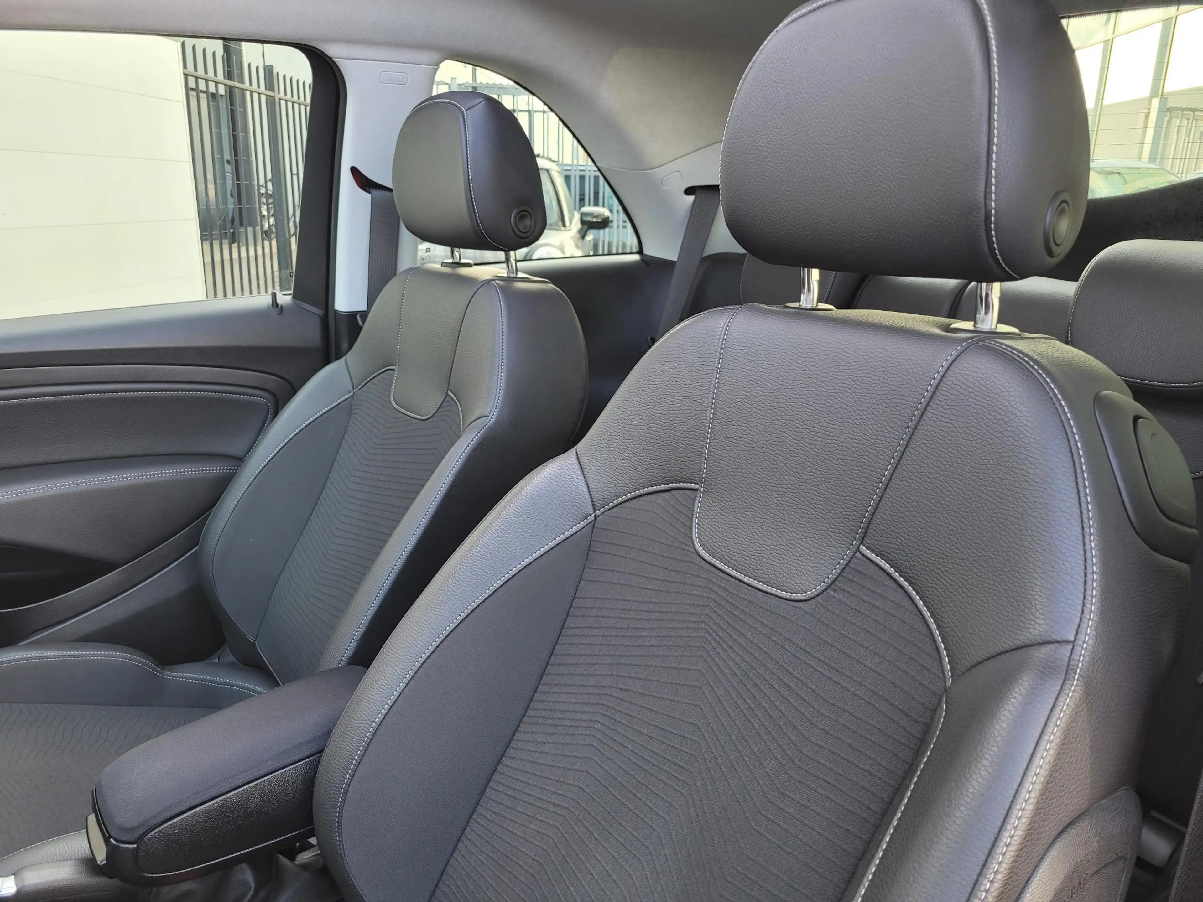 Opel Adam 1.0 Turbo Rocks | Elektrisch Vouwdak | Navigatie | — photo 29