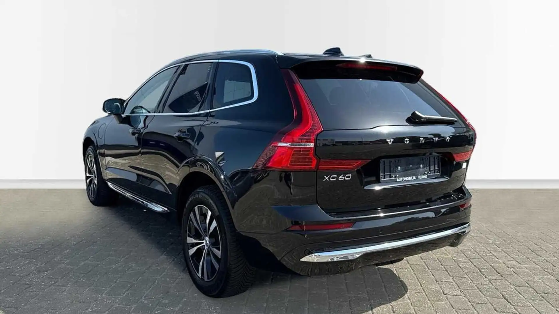 Volvo XC60 Core Bright T6 AWD Hybride | Leder | Verw stuurwie Nero - 2