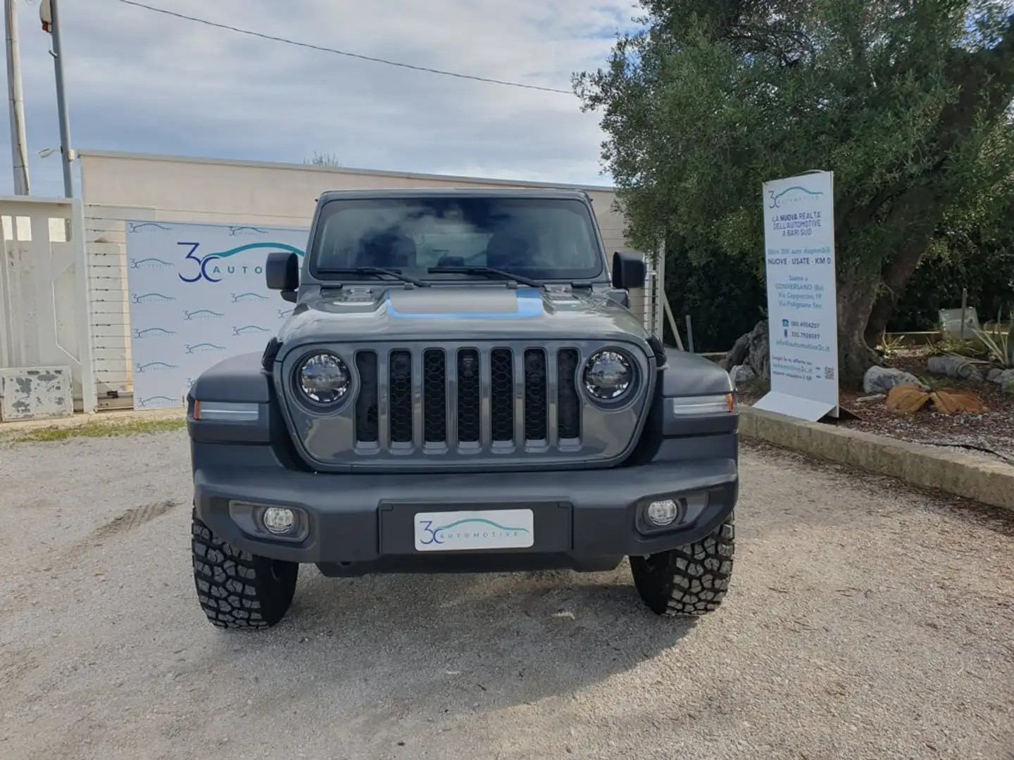 Jeep Wrangler Unlimited 2.0 PHEV ATX 4xe Rubicon Gris - 2
