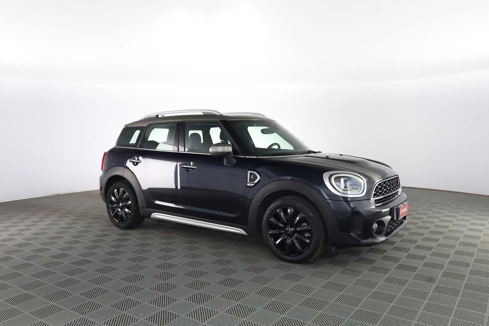 MINI 2.0 Cooper S Hype Countryman Чёрный - 2