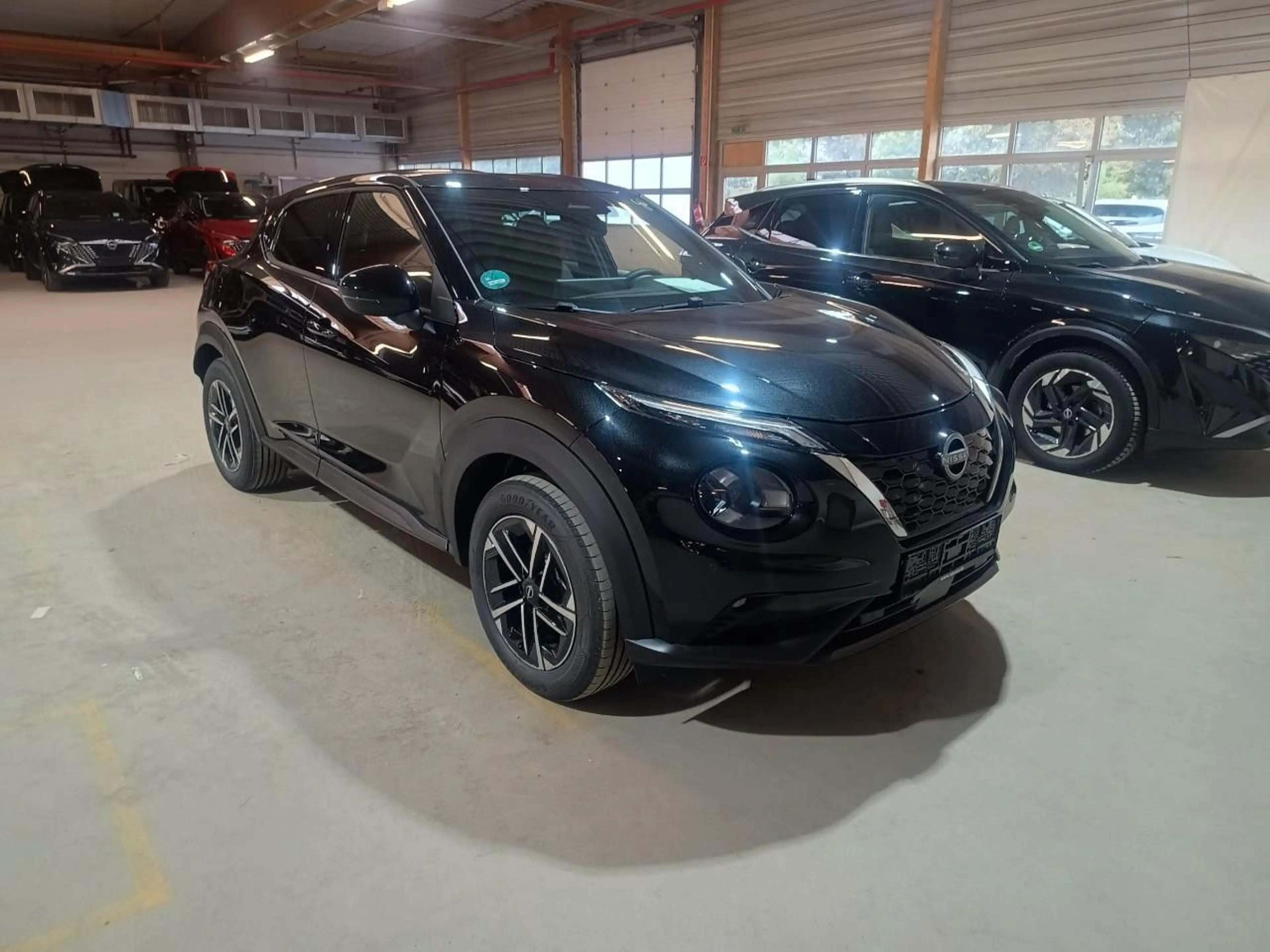 Nissan Juke 1.6 Automatik - Hybrid N-Connecta — photo 2