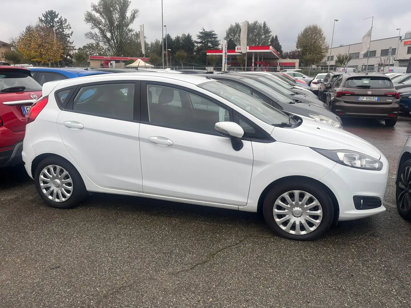 Ford Fiesta 5p 1.5 tdci 75cv Bianco - 2